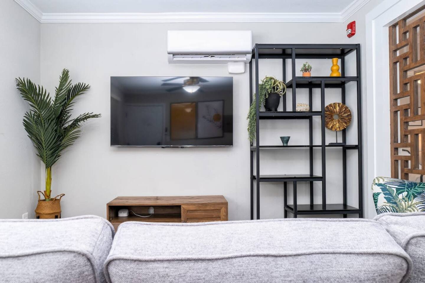 Sojourn Beach Side Paradise Cove Suite — Norfolk, VA — vacation rental