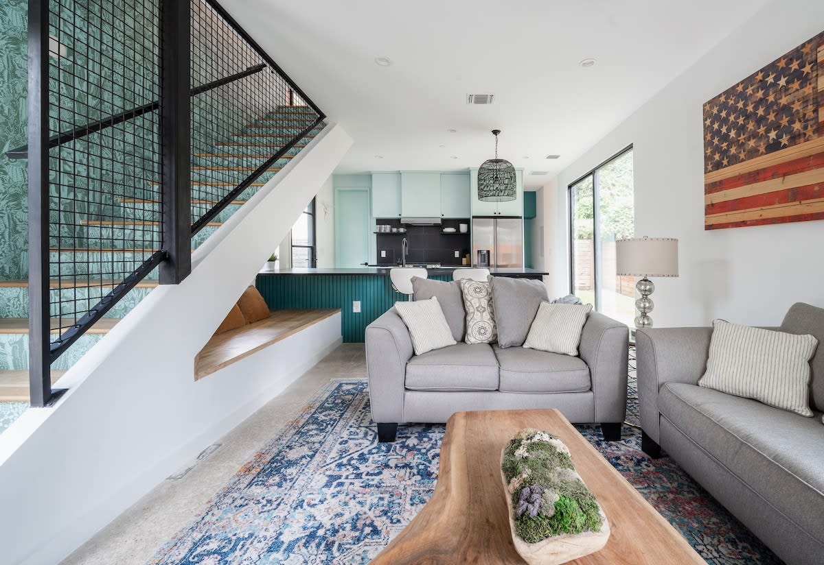 East Austin Modern Bungalow — bathroom