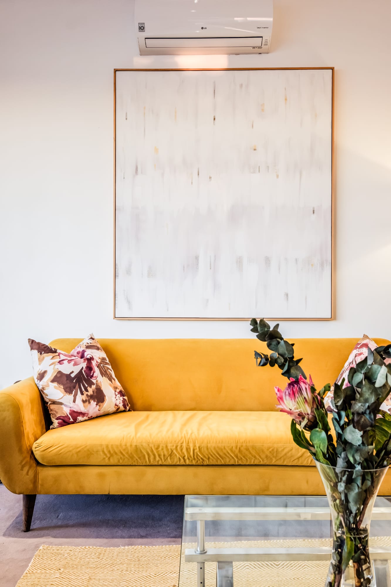 Immaculate Camps Bay Villa w Jacuzzi Views and Pool Villa Grenache 8