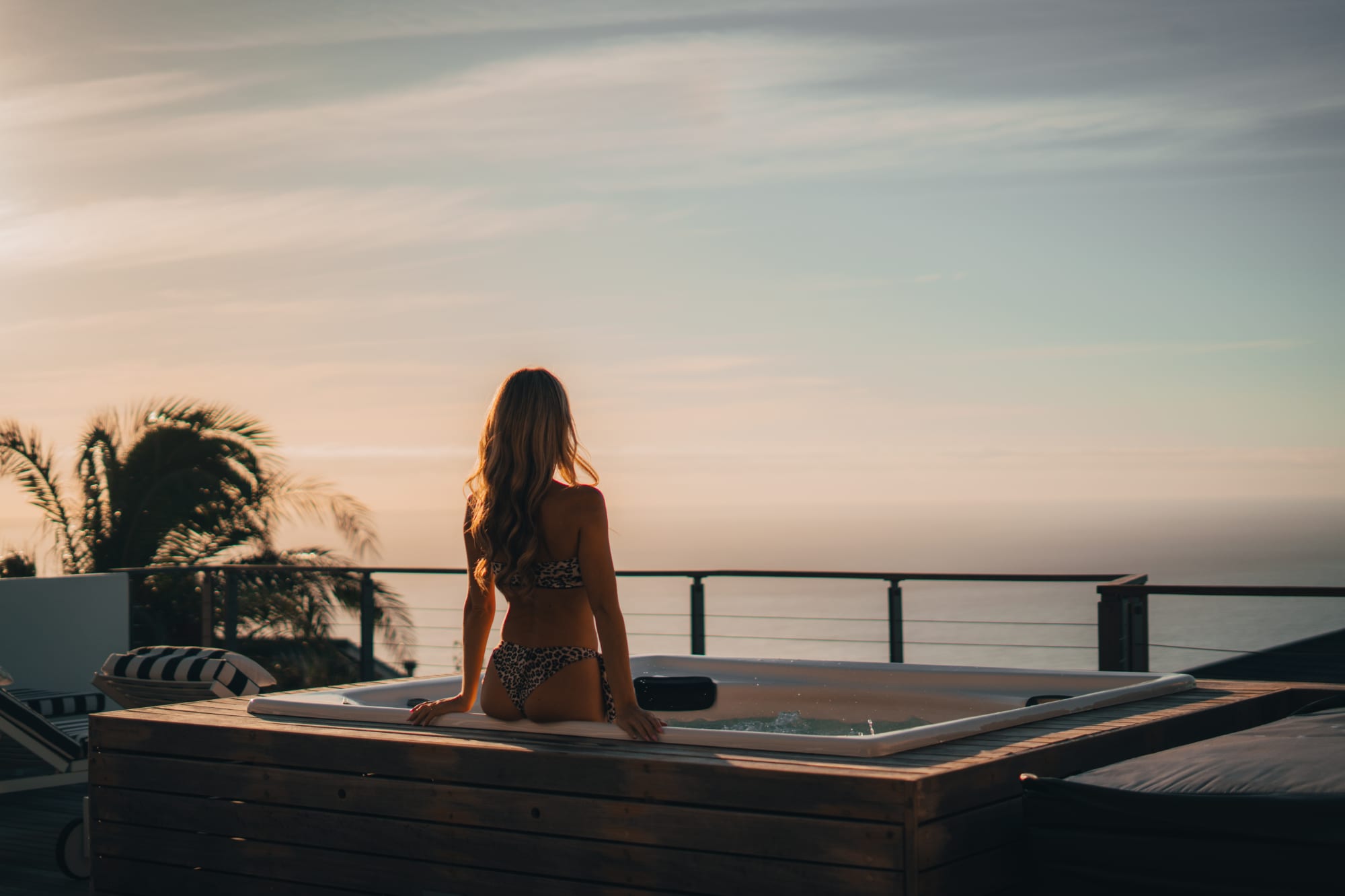 Immaculate Camps Bay Villa w Jacuzzi Views and Pool Villa Grenache 6