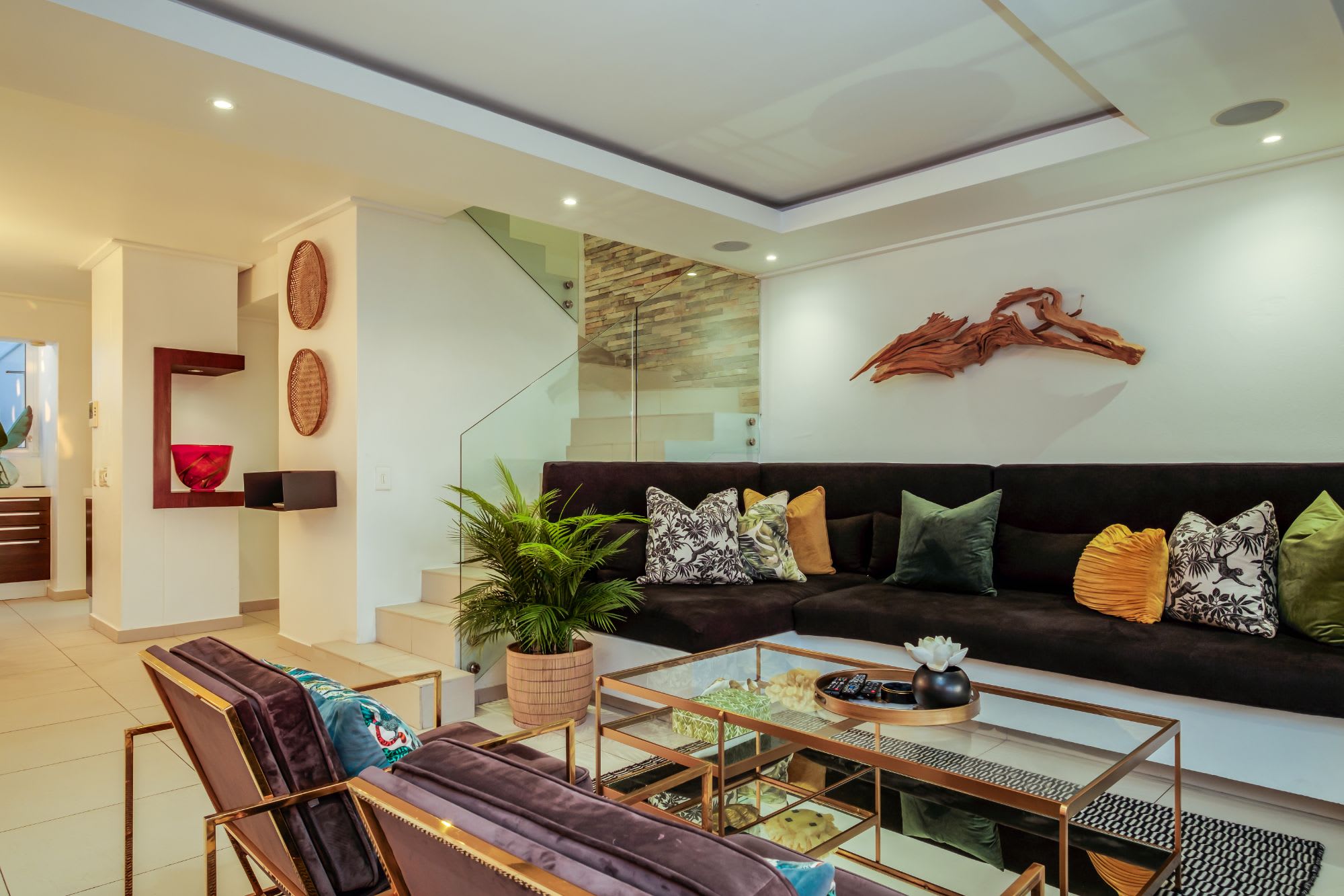 Stylish Holiday Apartment w Private Pool and 180 Views Malibu 5