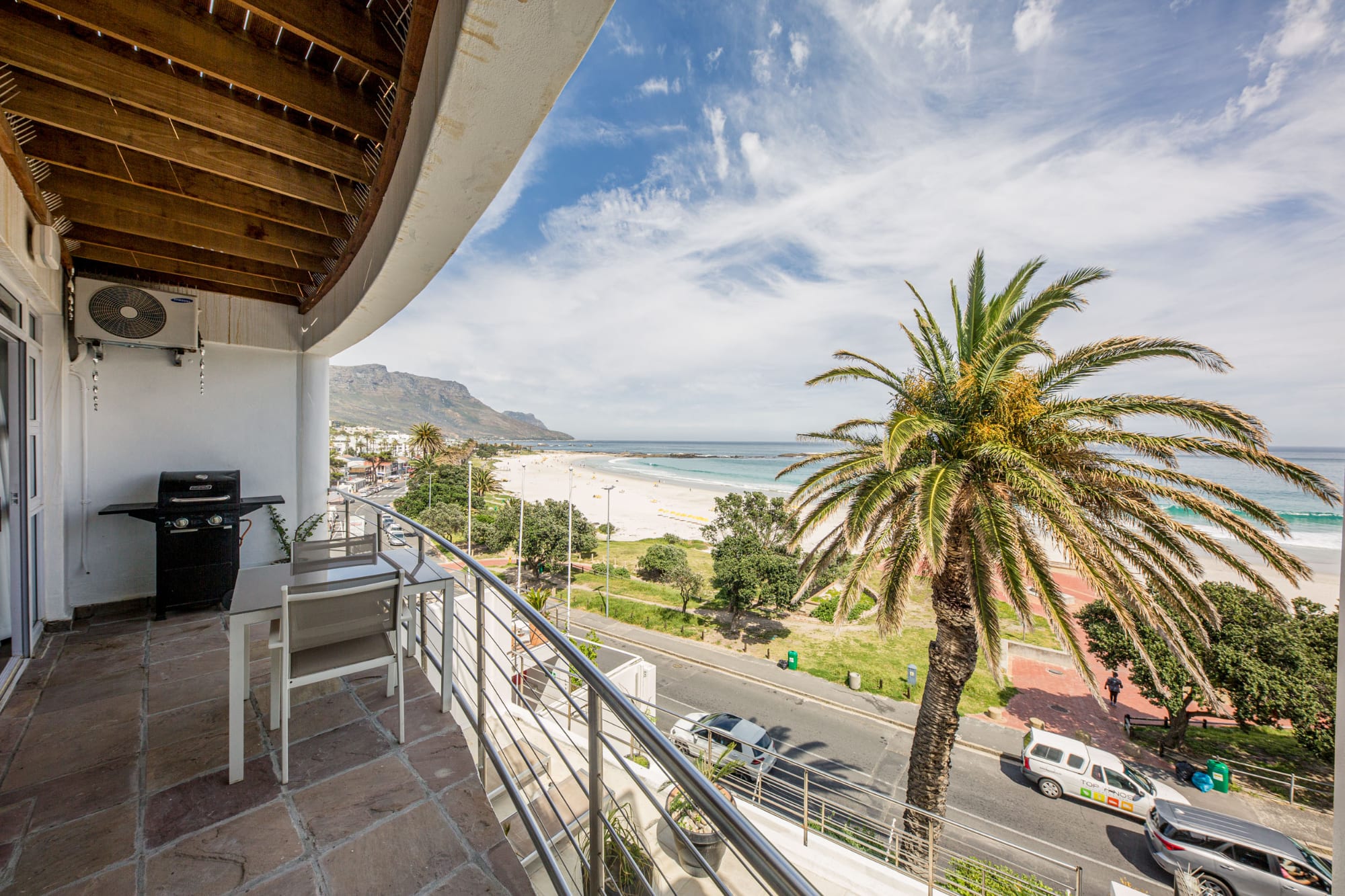 Cozy Apartment Opposite Camps Bay Beach Seasonsfind the Bay