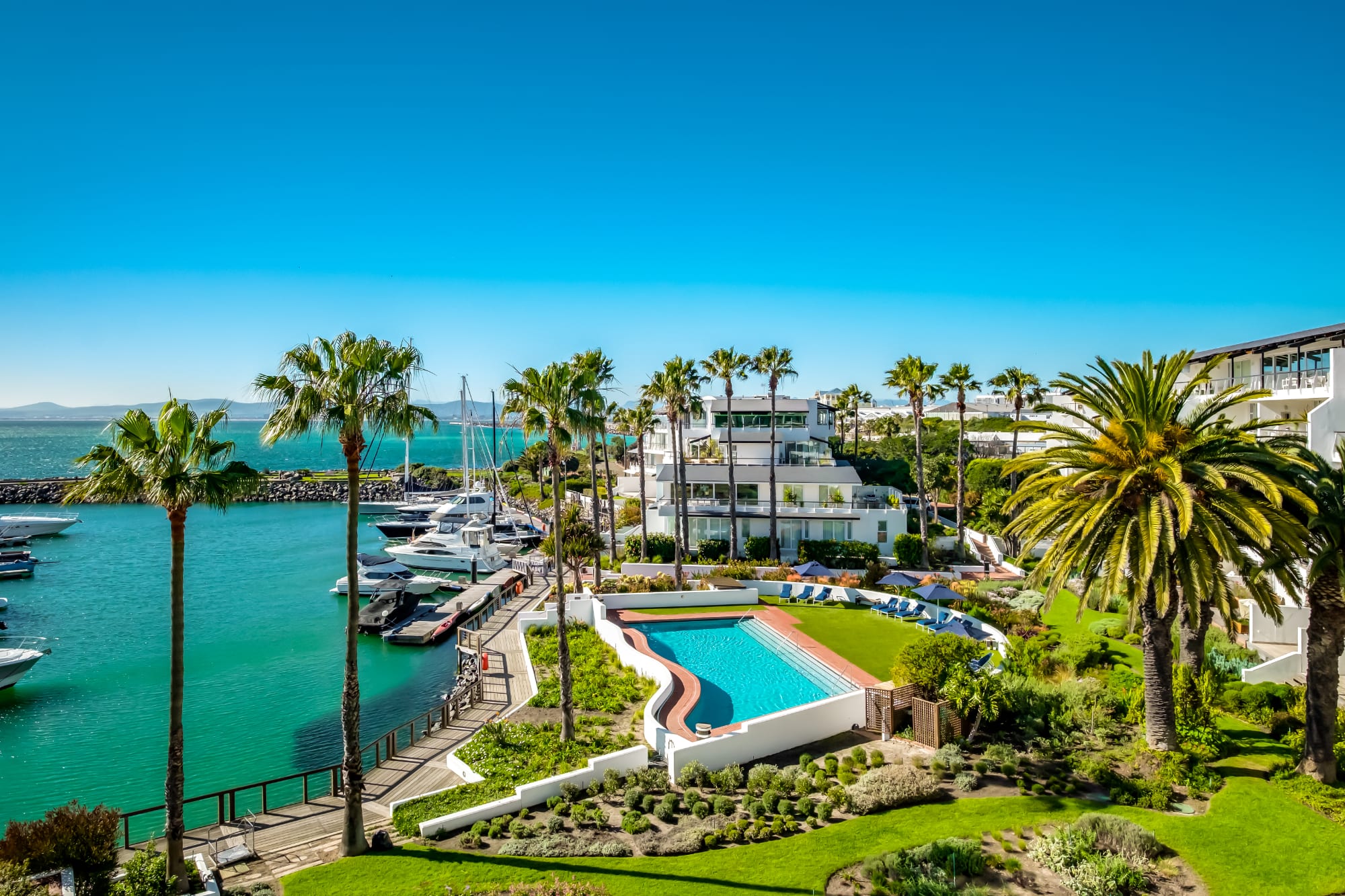 Aqua Views at the Waterclub in Cape Town 5
