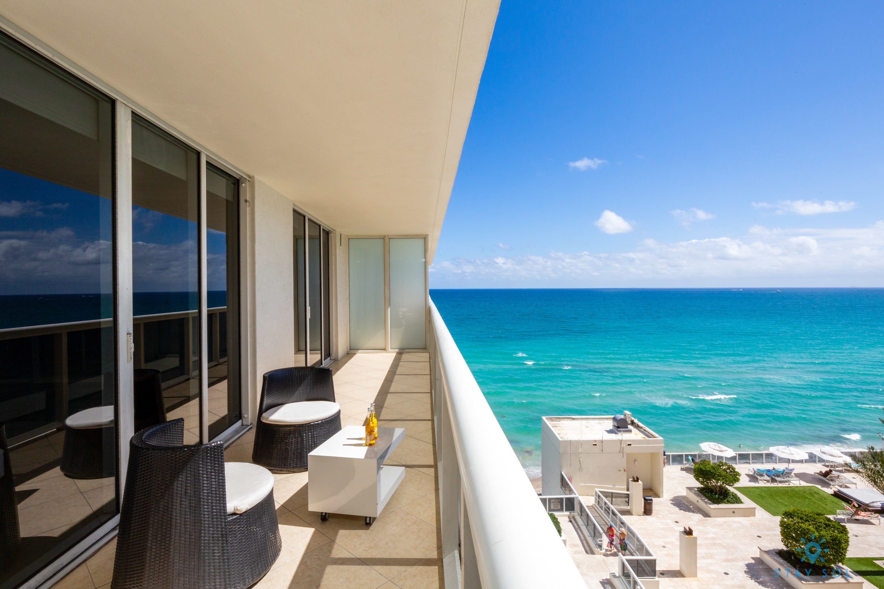 Luxury High Resort, Beautiful Views & Amenities — Hallandale Beach, FL — vacation rental