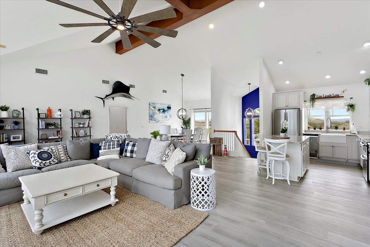 Cloud Nine | Wren Beach Rentals by Portoro