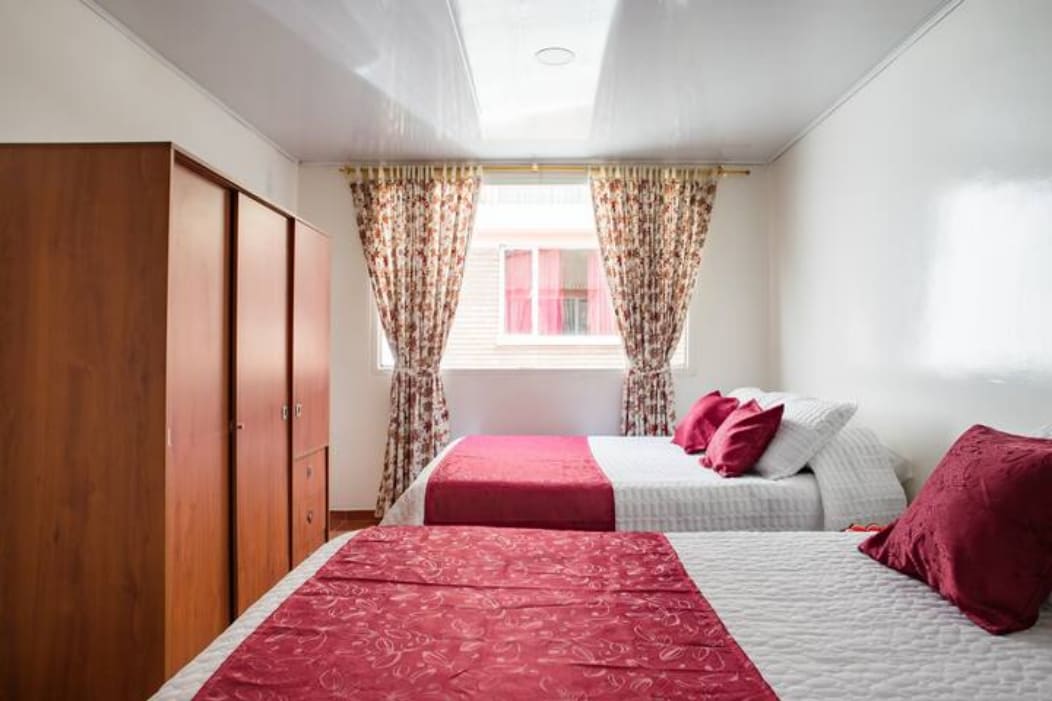 TOURISTIC HOUSE B&B-SU HOGAR LEJOS DE CASA