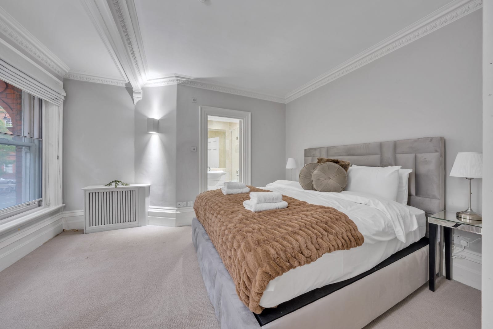 Split Level Apartment behind Harrods in Hans Place SW1X 0JY - Property image 26 - VivreStays