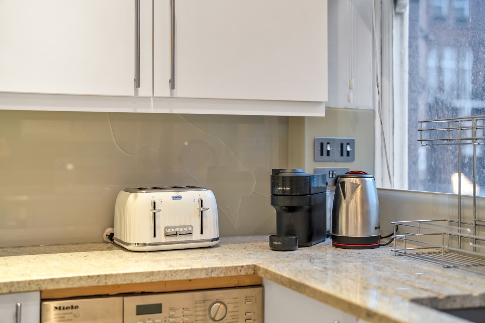 Split Level Apartment behind Harrods in Hans Place SW1X 0JY - Property image 27 - VivreStays
