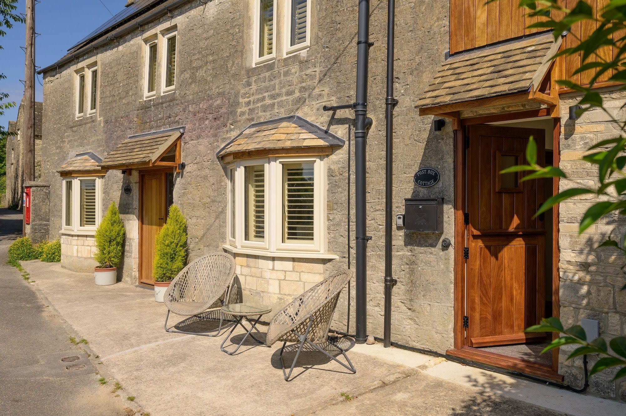 Beautiful Cottage in Idyllic Cotswolds Village — Chalford Hill, England — vacation rental