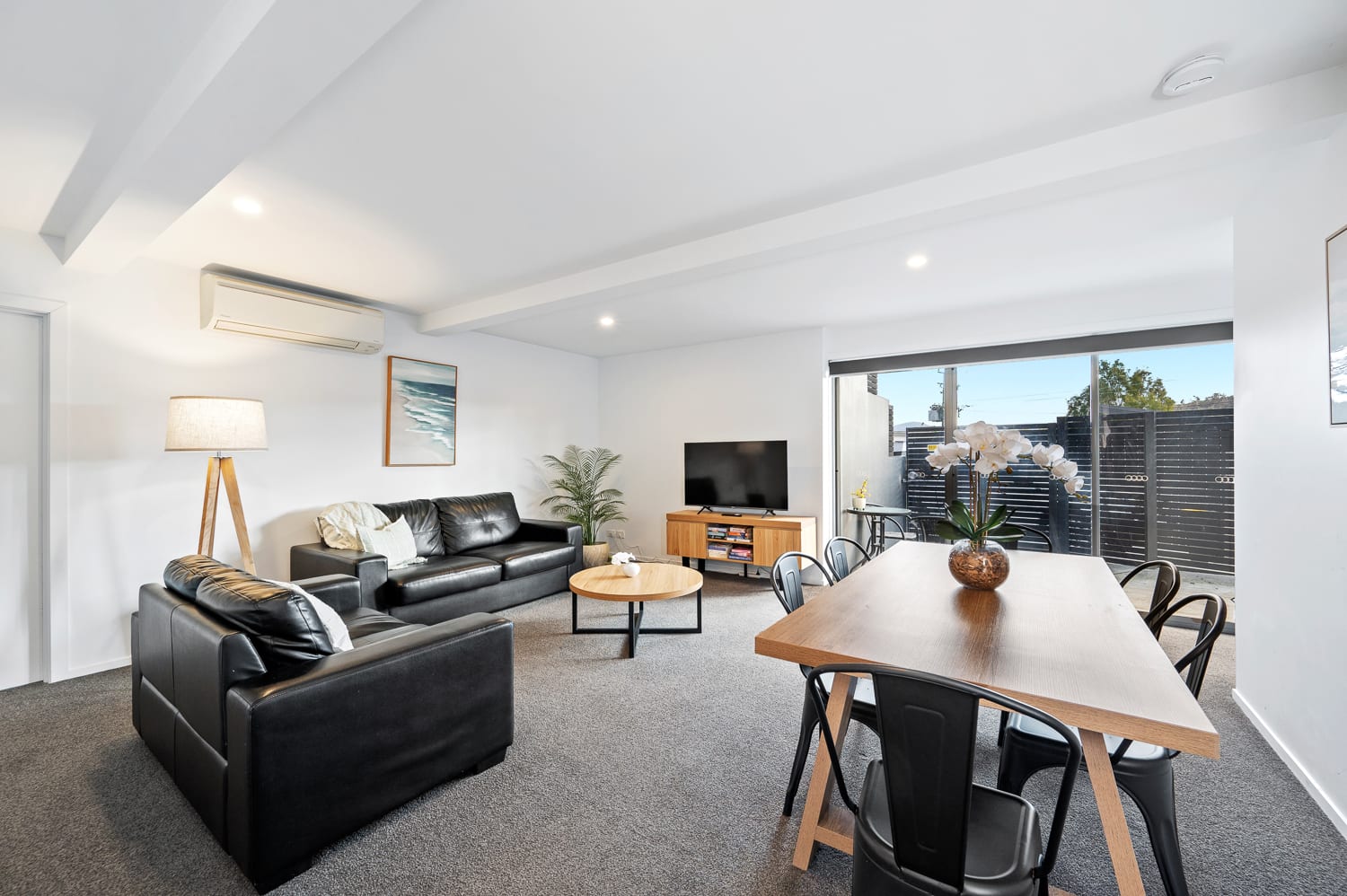 "The Retreat" with car park 10 min to CBD/Airport — Warrane, TAS — vacation rental