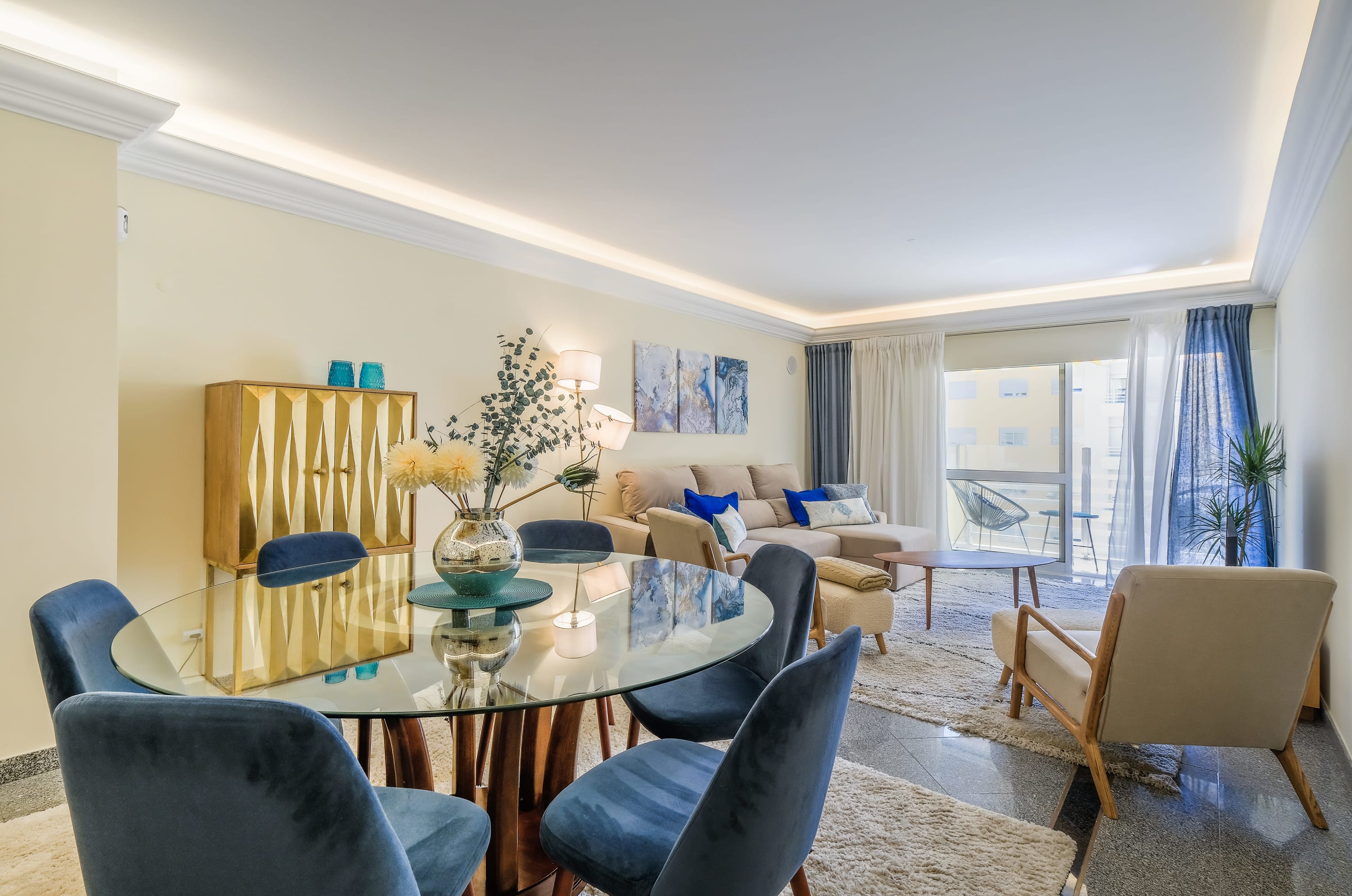 Parede Beach Apartment by Portugal Portfolio — Parede, Lisboa — vacation rental