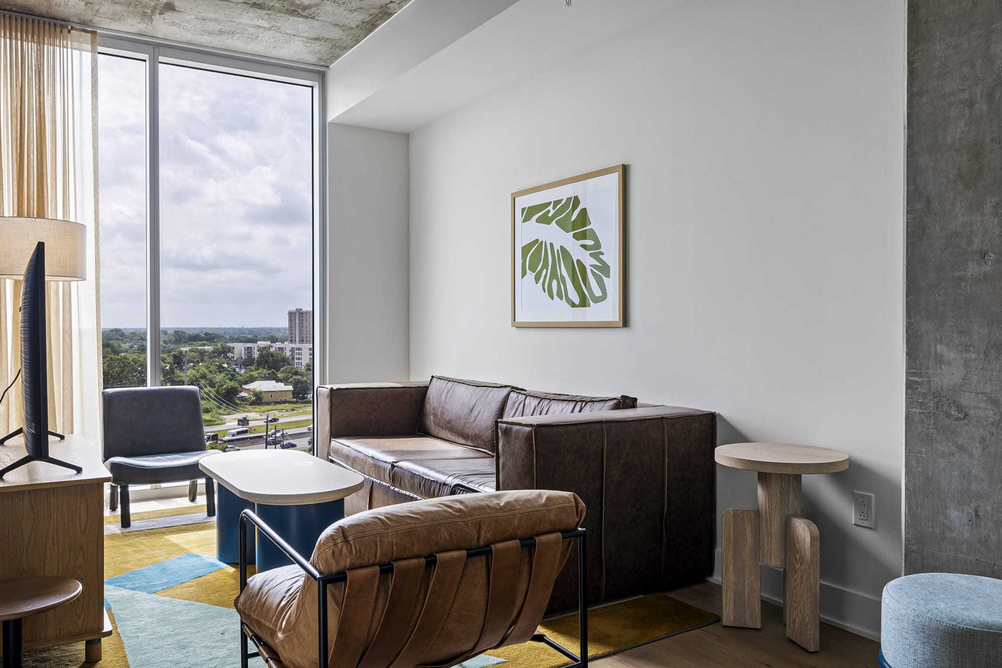 Rainey St 1BR | Heated Pool | Gym | Bar | DT ATX — Austin, TX — vacation rental