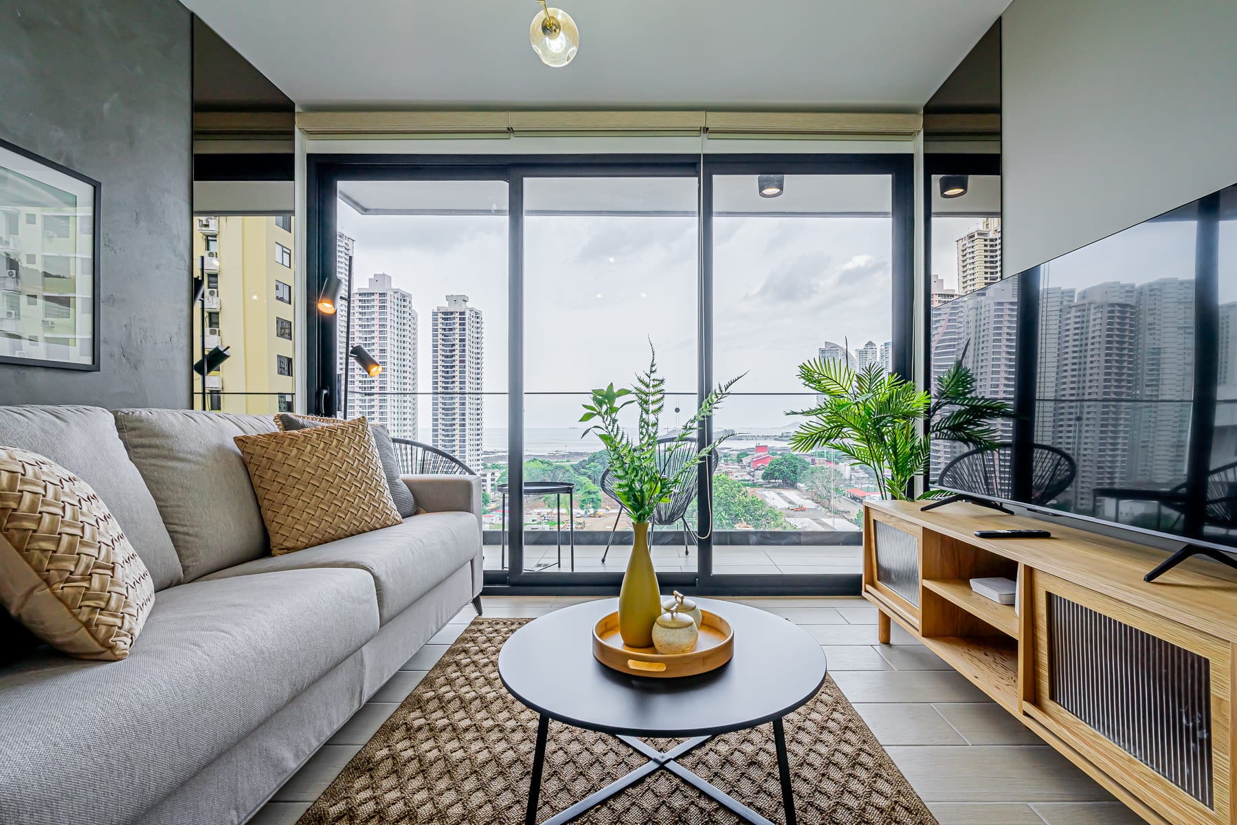 W* | Minimalist 1br W/ Balcony In San Francisco - Panama