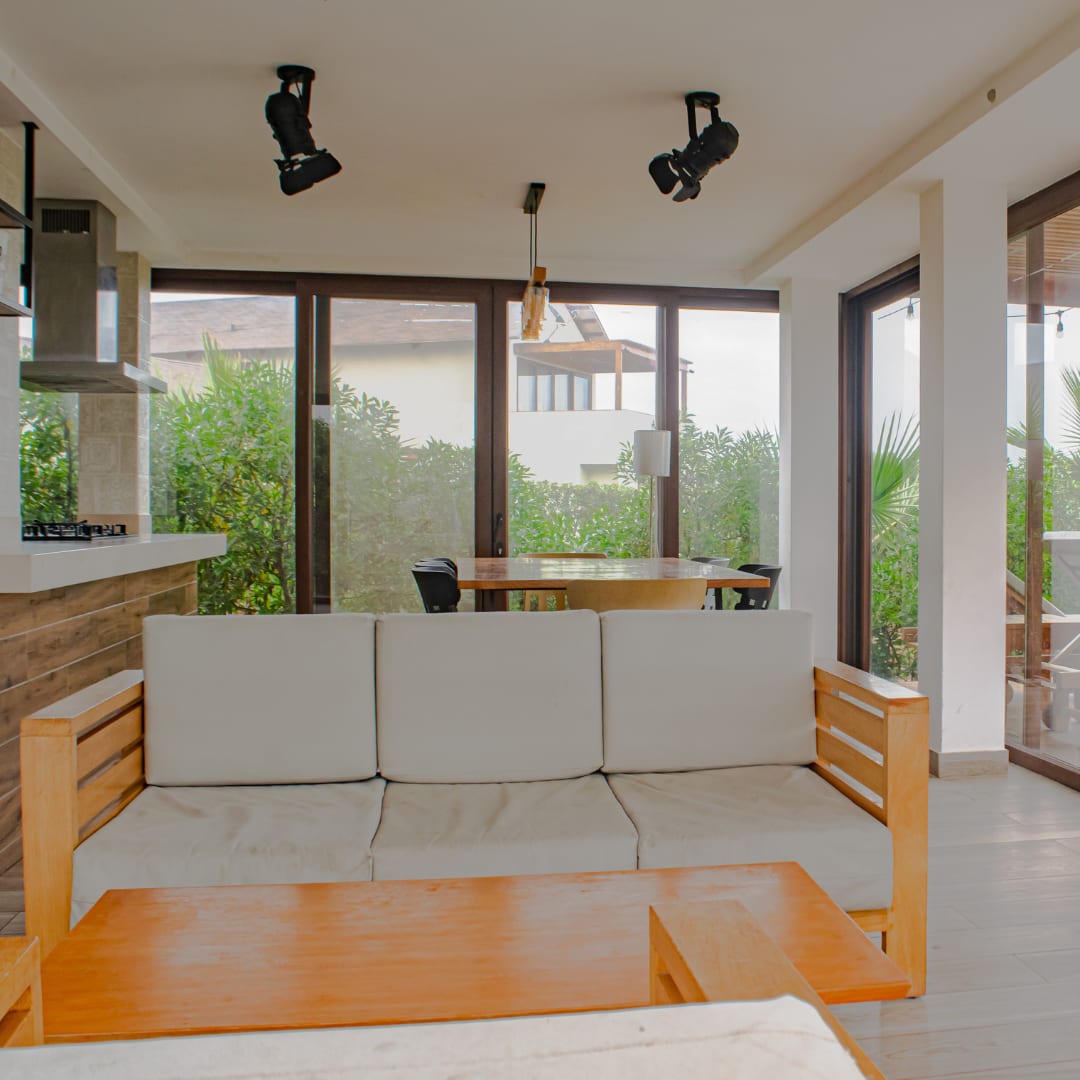 HOP BALI: Lagoon & Beach Escape in Chincha