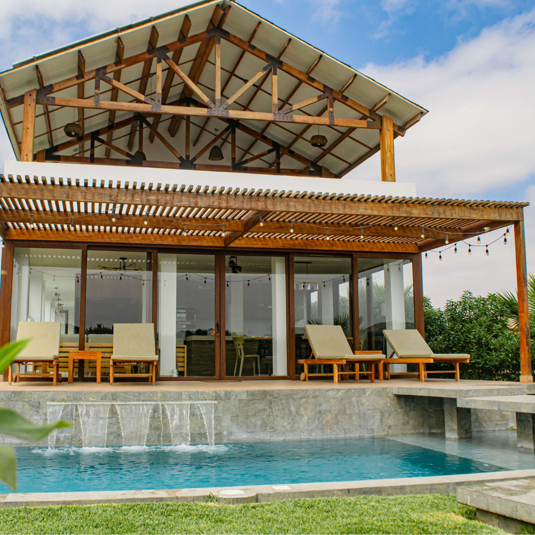 HOP BALI: Lagoon & Beach Escape in Chincha