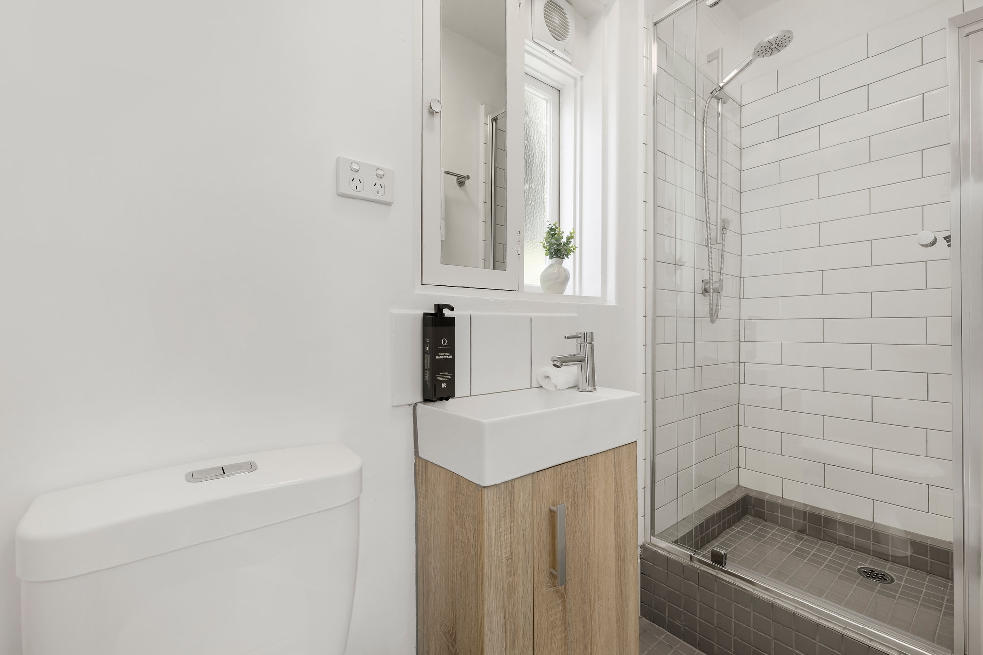 Windsor Apartments - One Bedroom