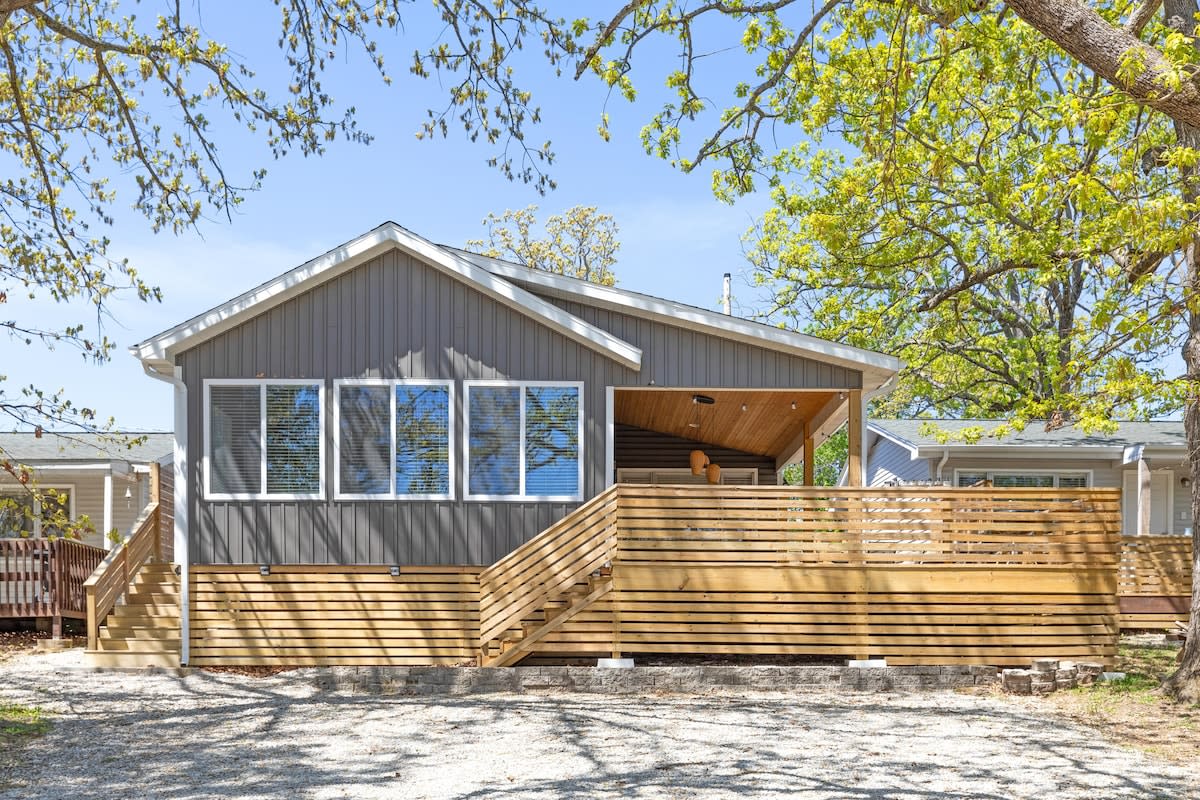The Harbor @ Lighthouse Lodge – Lakefront Home with Covered Porch & Boat Slip Access — Kimberling City, MO — vacation rental