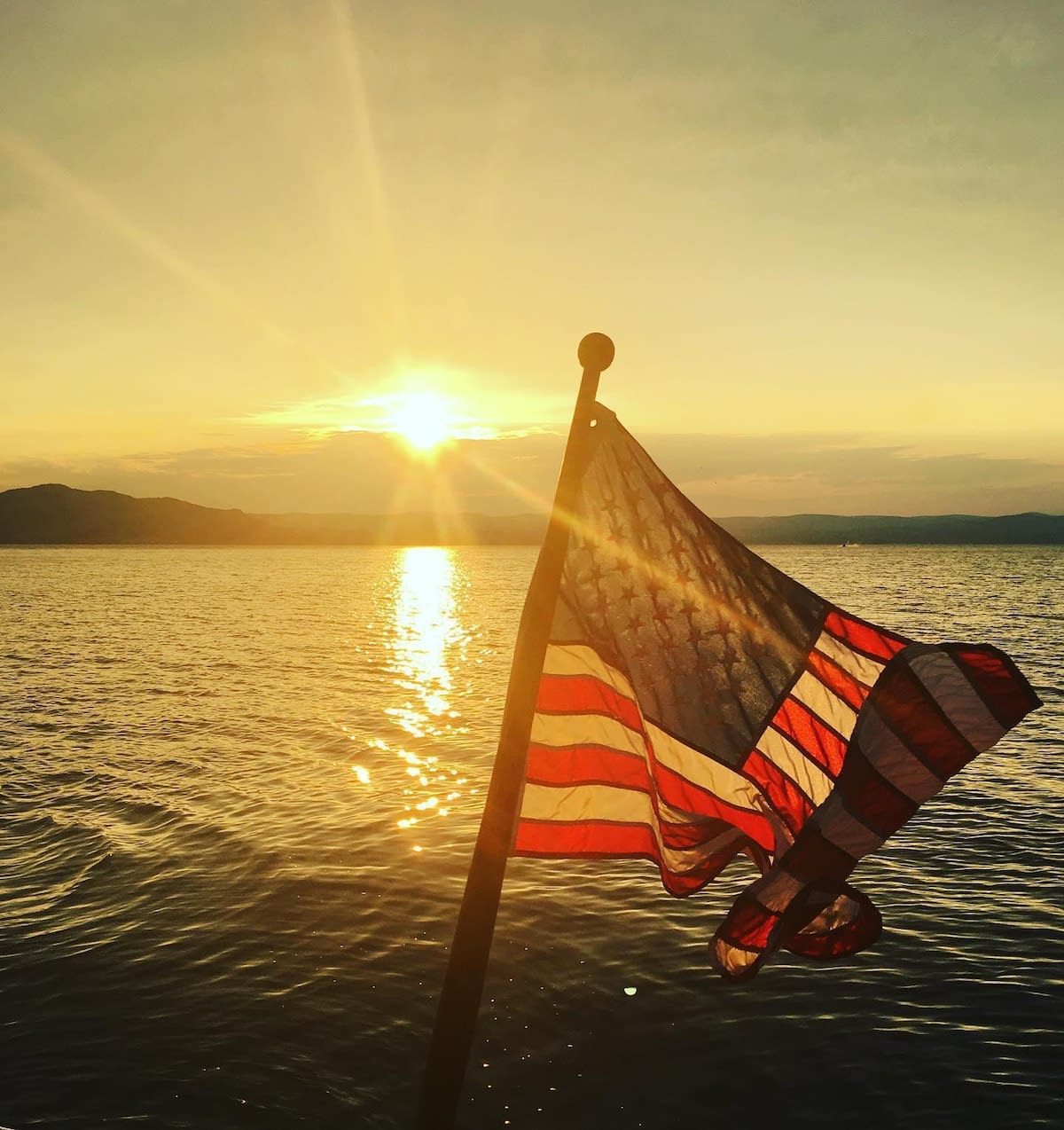 Table Rock Lake access & boat rentals nearby!