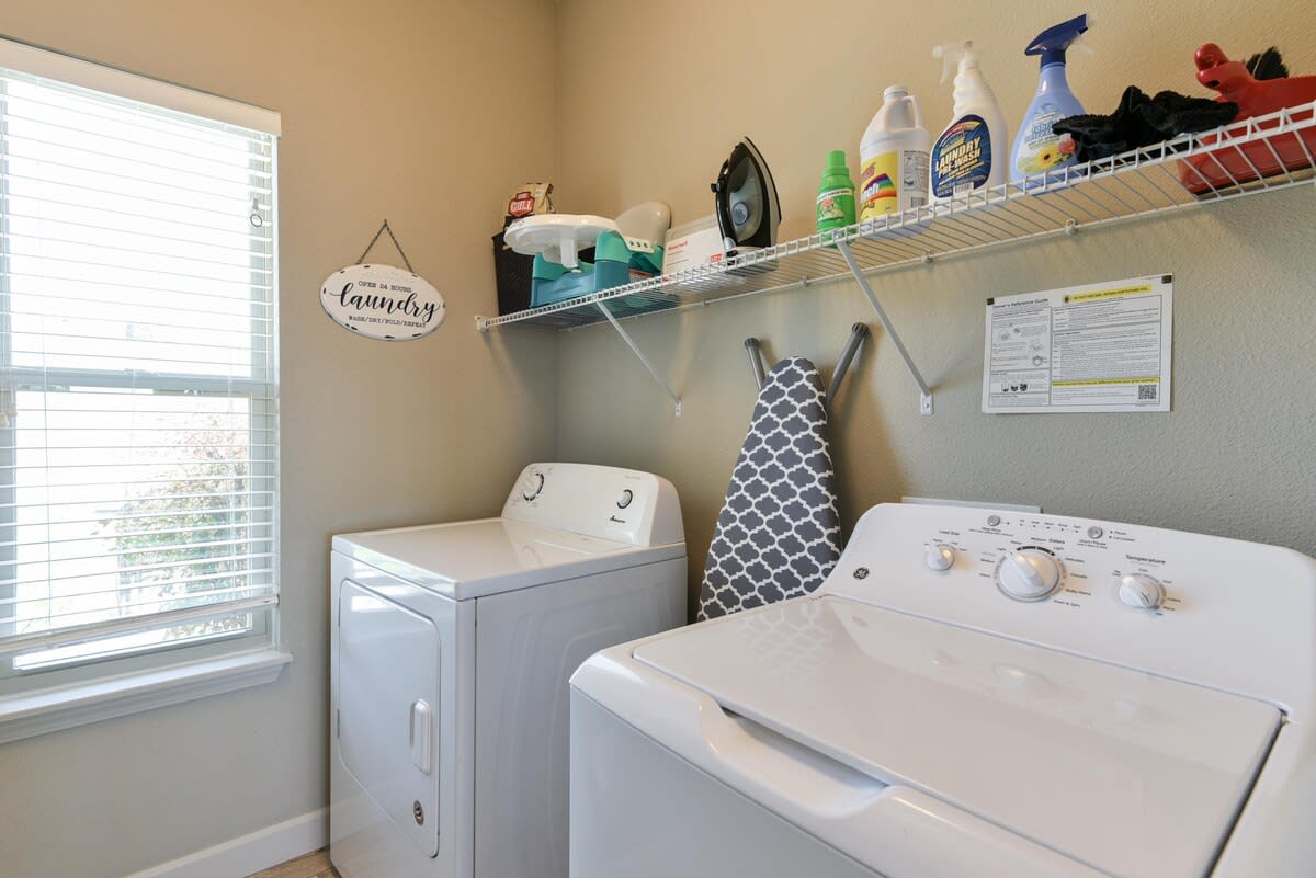 Washer & dryer in-unit