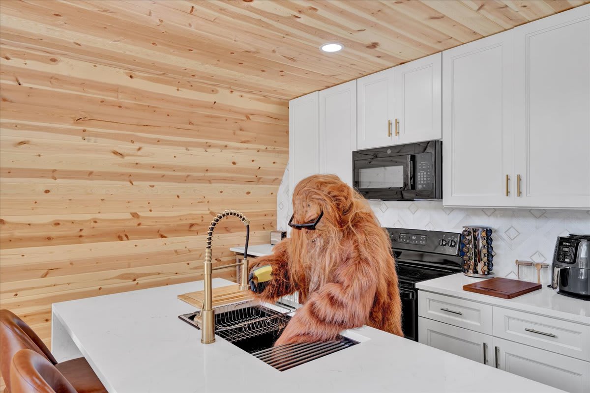 The Pocono Dreamhouse | Modern A-Frame | Hot Tub
