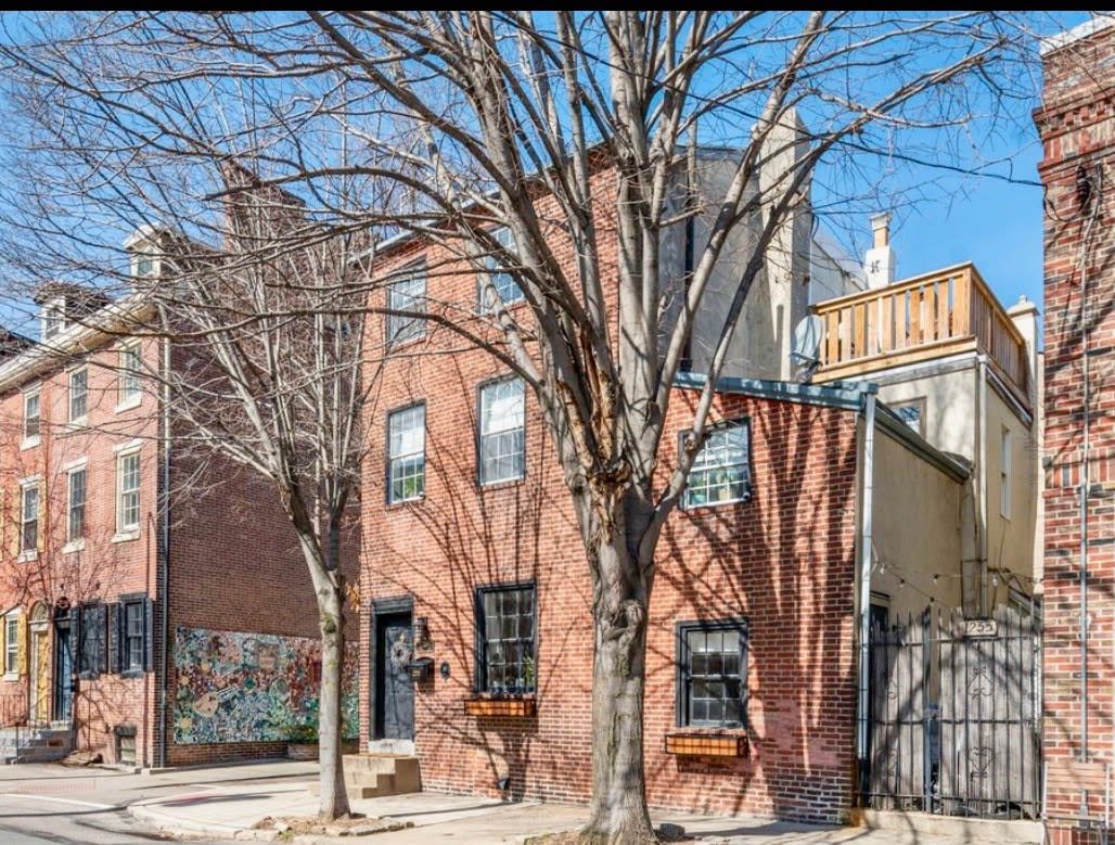 Walkers Paradise 3BR Trinity Heart of Philly!