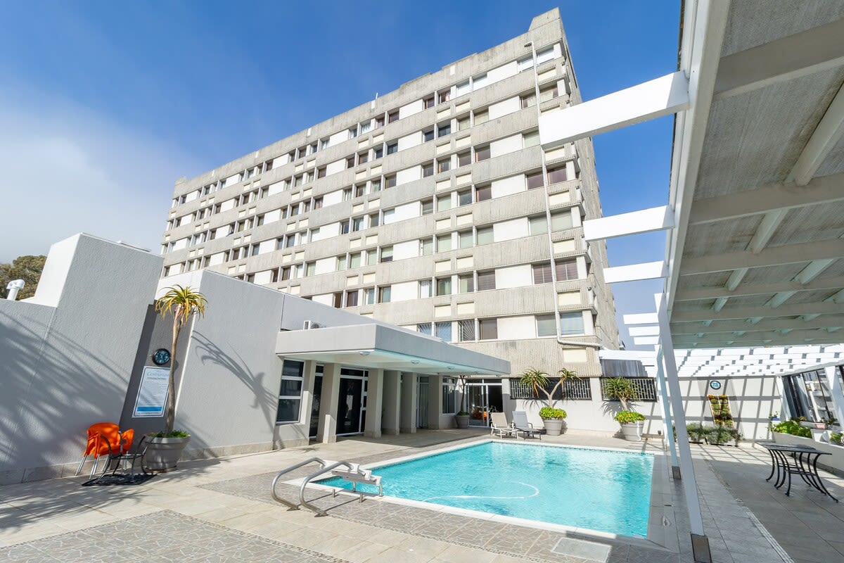 1 Bedroom Apartment, The Centurion, Seapoint, Cape Town, South Africa  - Picture 18