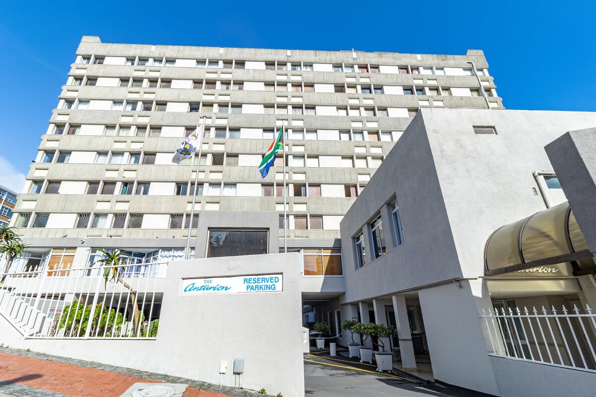 1 Bedroom Apartment, The Centurion, Seapoint, Cape Town, South Africa  - Picture 25