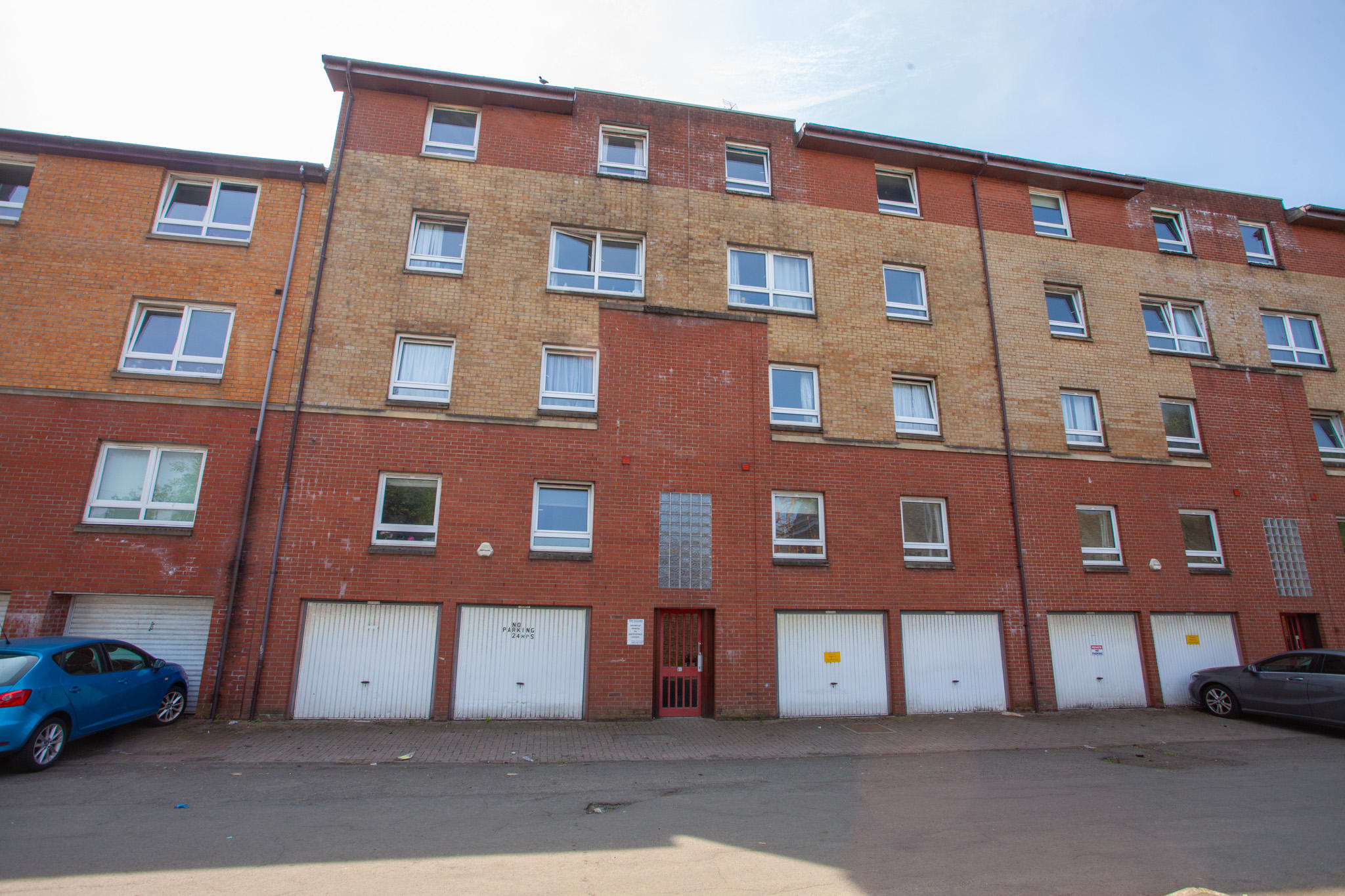 3 Bedroom Duplex with Free Parking in 61 Curle Street G14 0SA - Property image 21 - VivreStays