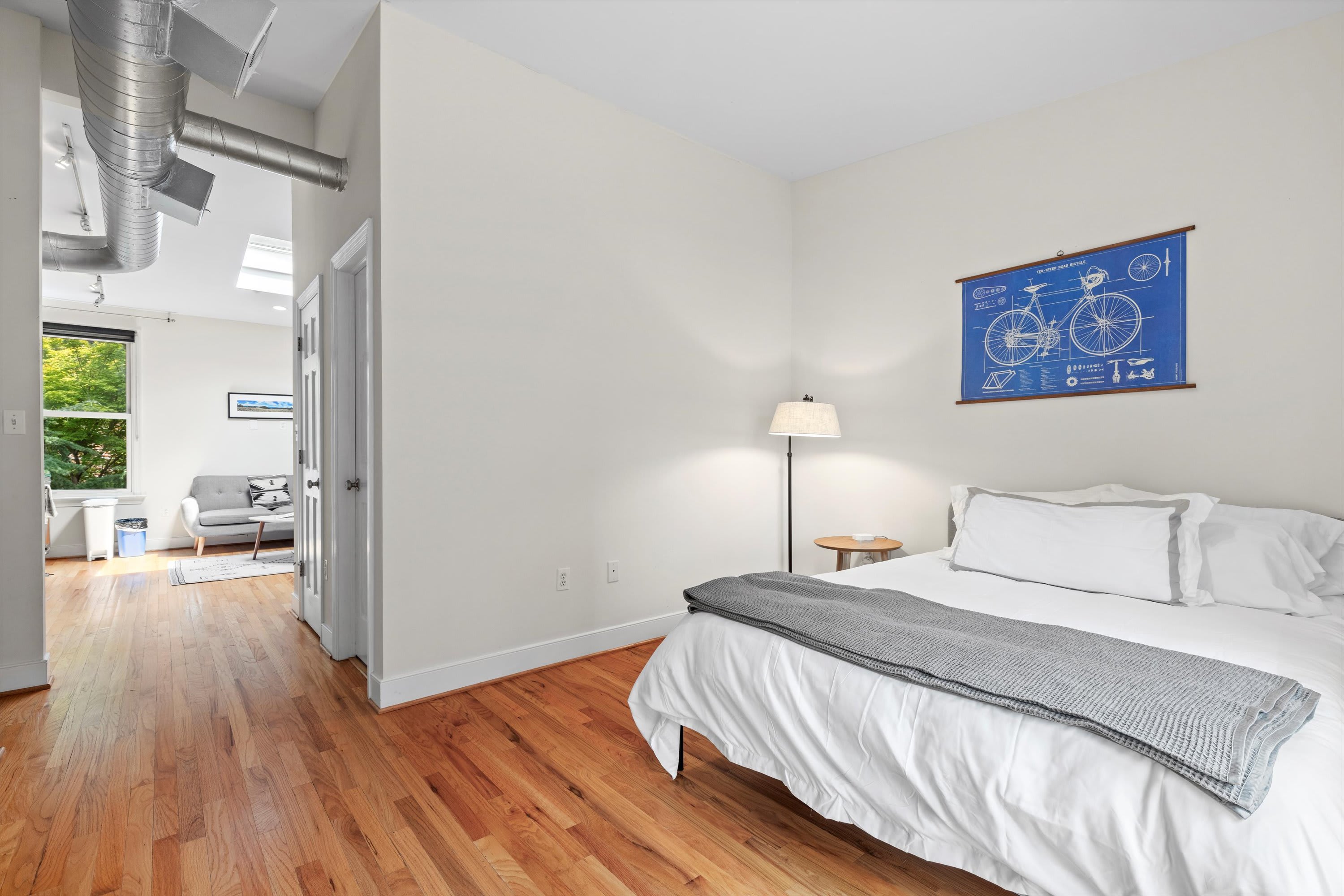 Logan Circle Carriage House 1b-1b Central & Bright — Washington, DC — vacation rental