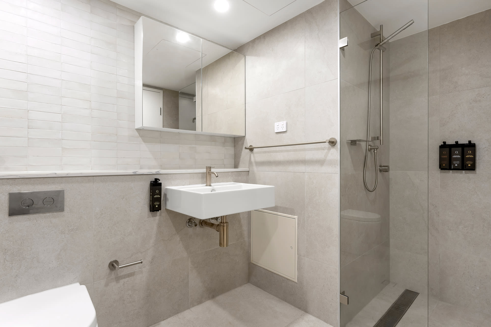 The Henrietta Apartments - Two Bed Two Bath