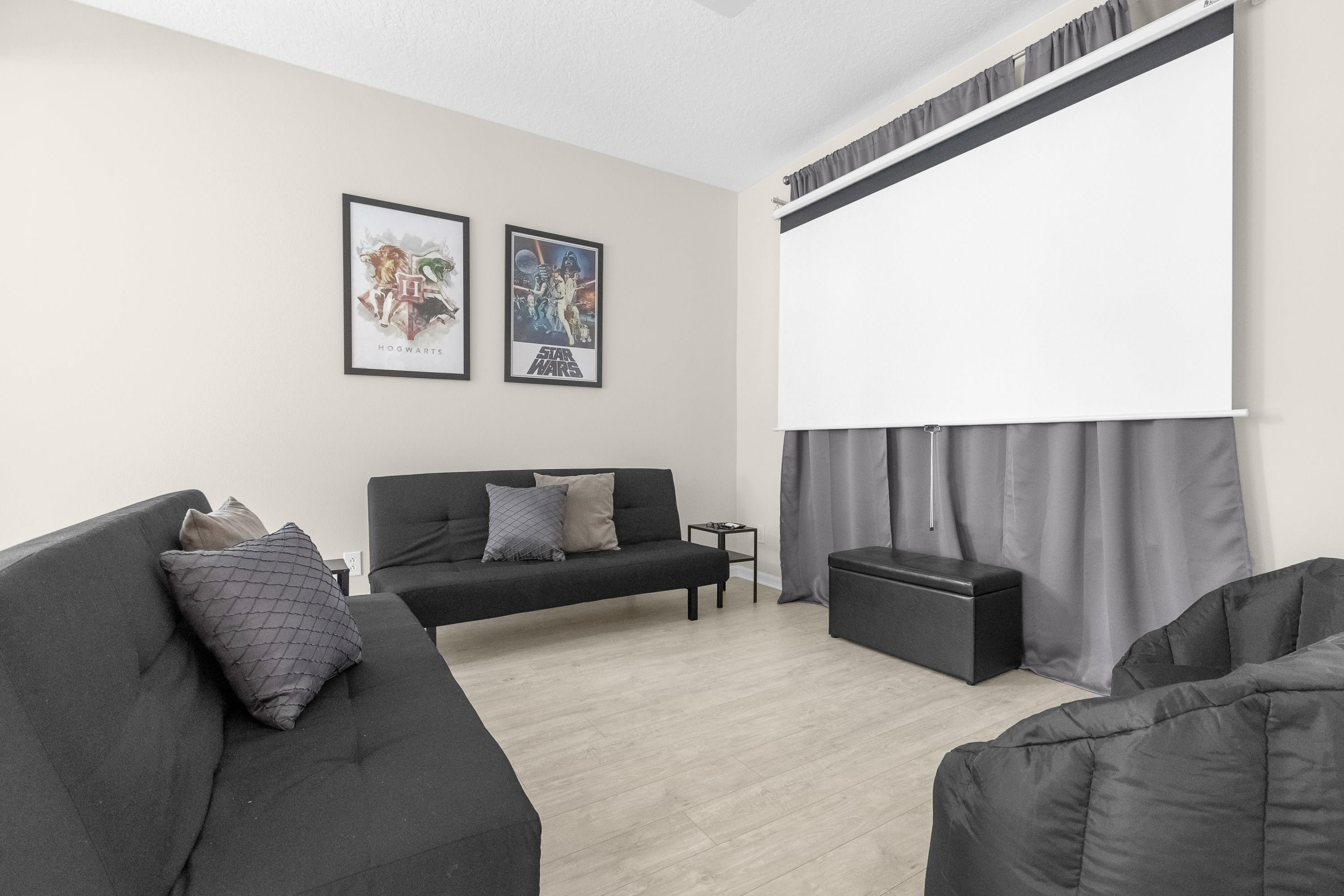 Upstay Spacious Home w Private Pool Hot Tub 4