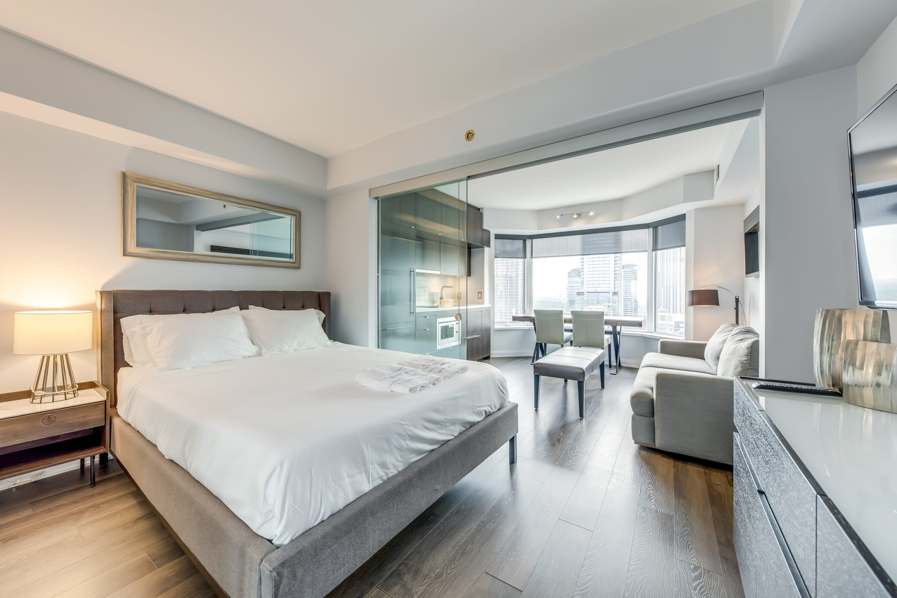 1BR Condo Modern Living