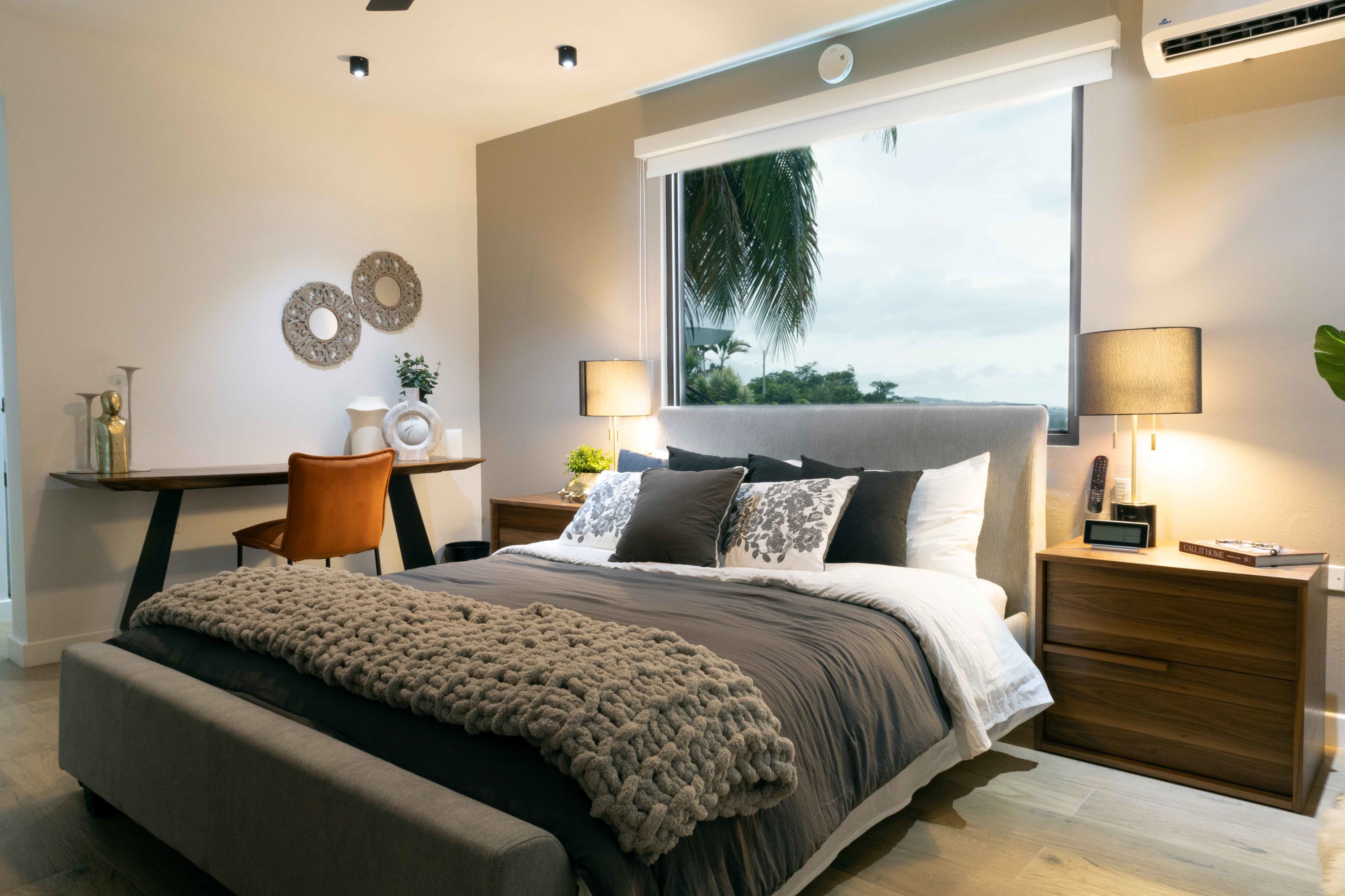 Luxury Villa on the hills looking at the atlantic ocean - Property photo