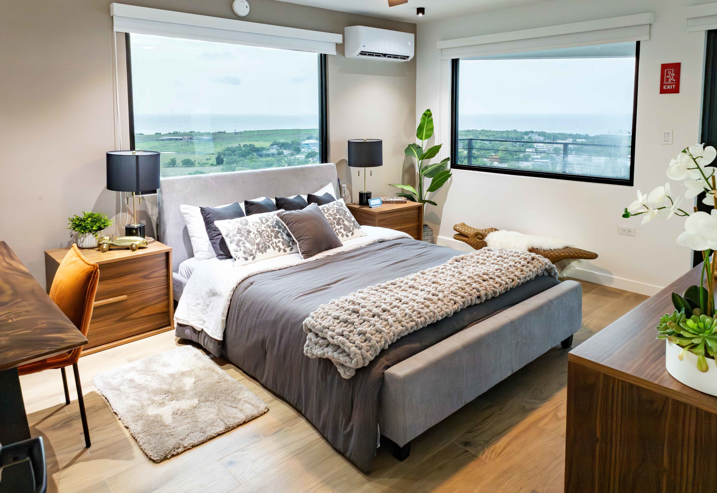 Luxury Villa on the hills looking at the atlantic ocean - Property photo