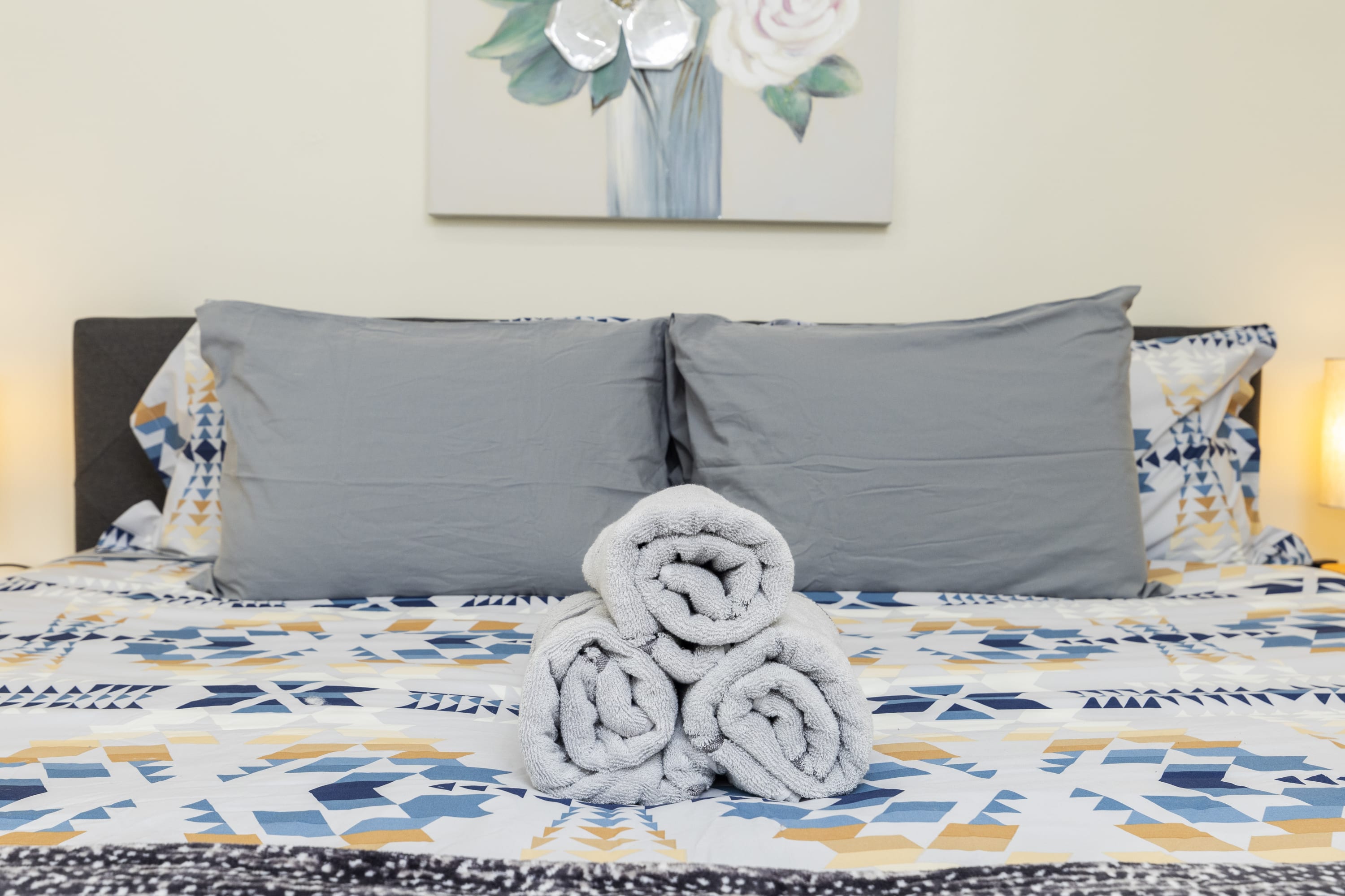 Pet Friendly Apartment Unit in Chinatown | Photo 7