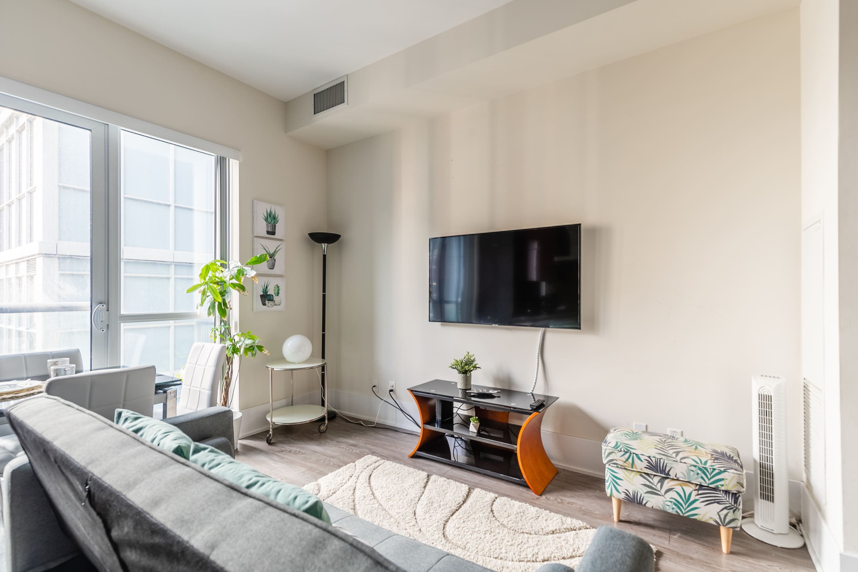 Living Room with Smart TV and High Speed Internet