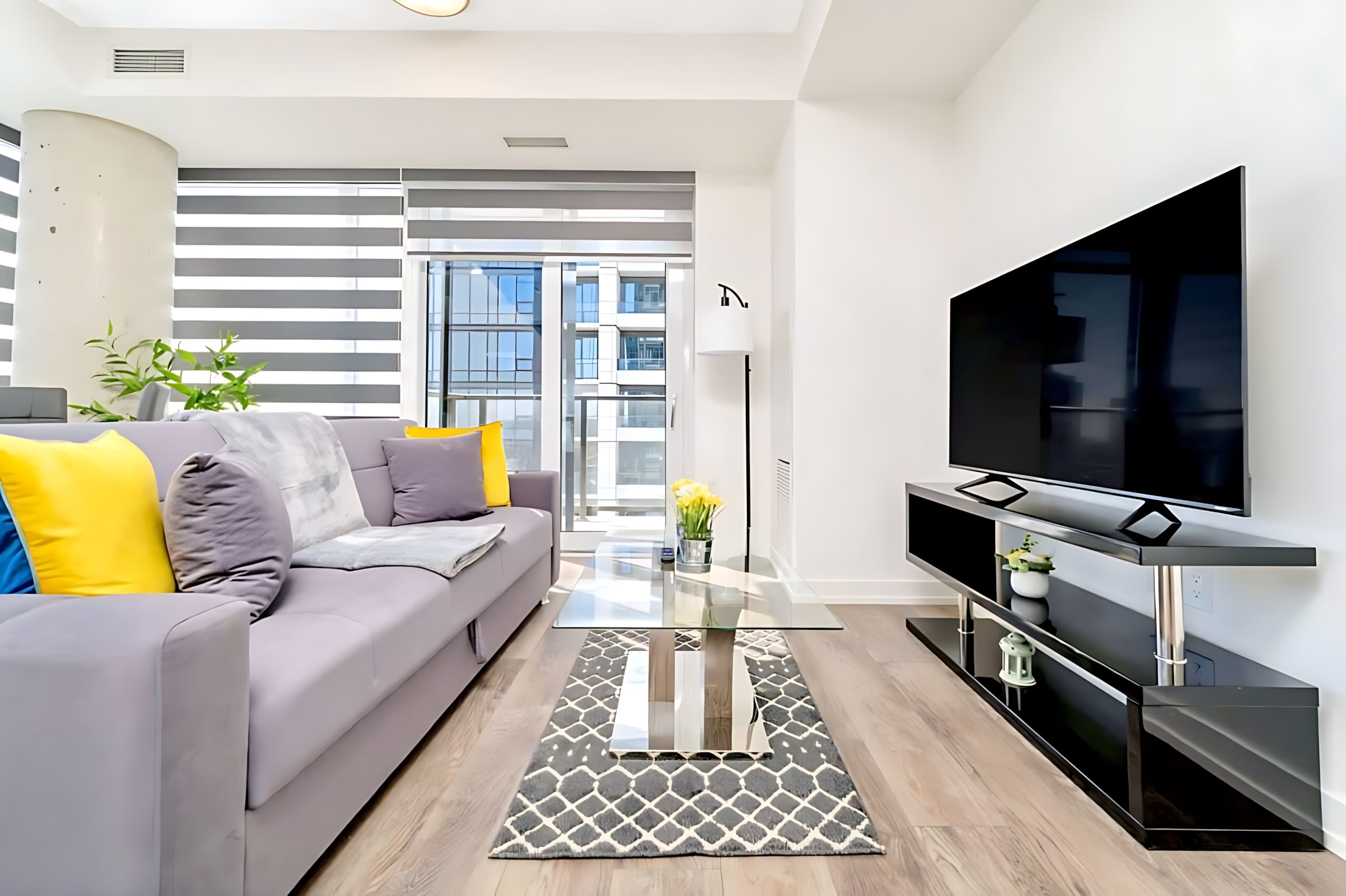 Test New Condo w Great Amenities and City Views | Photo 6