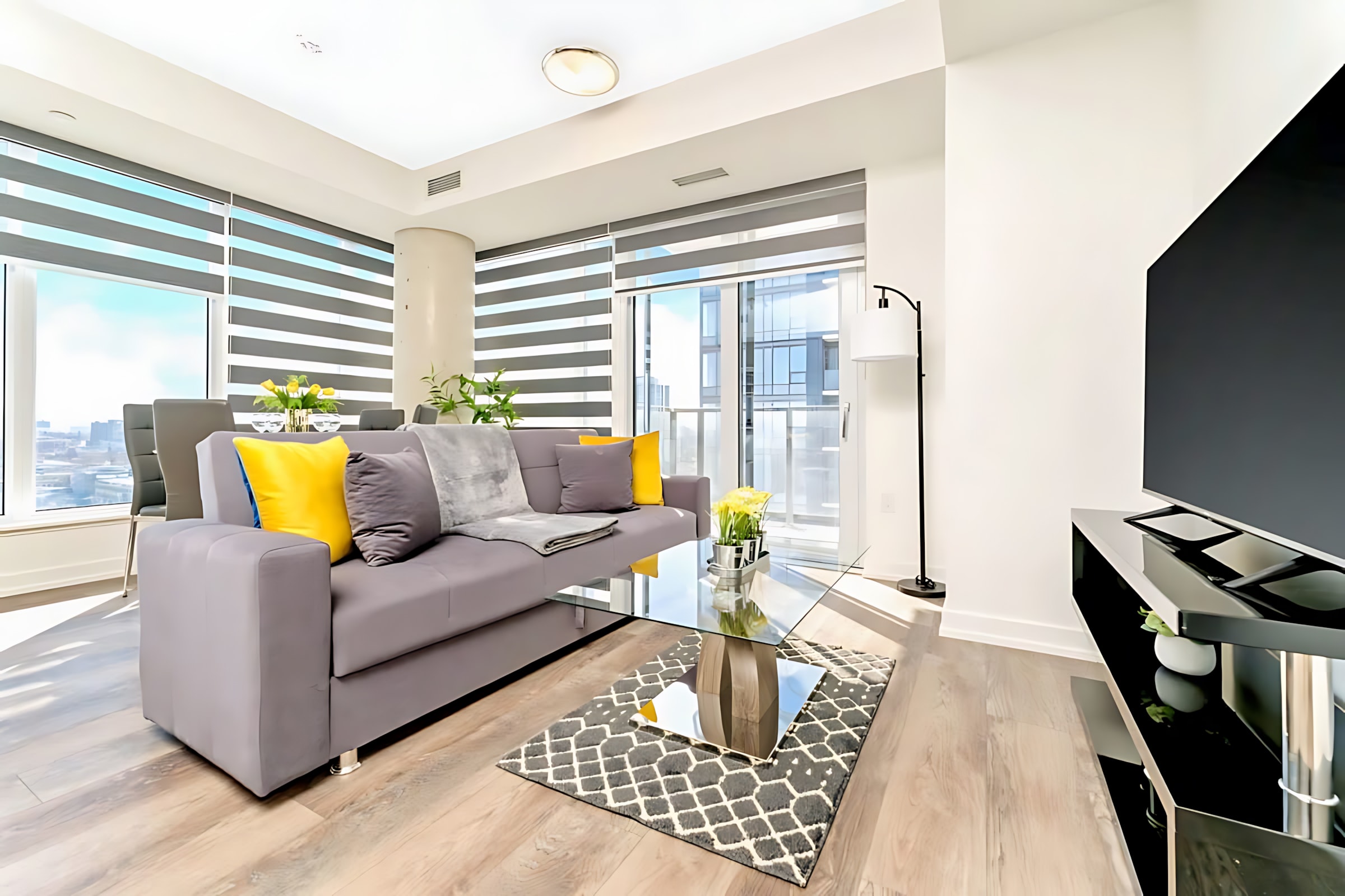 Test New Condo w Great Amenities and City Views | Photo 2