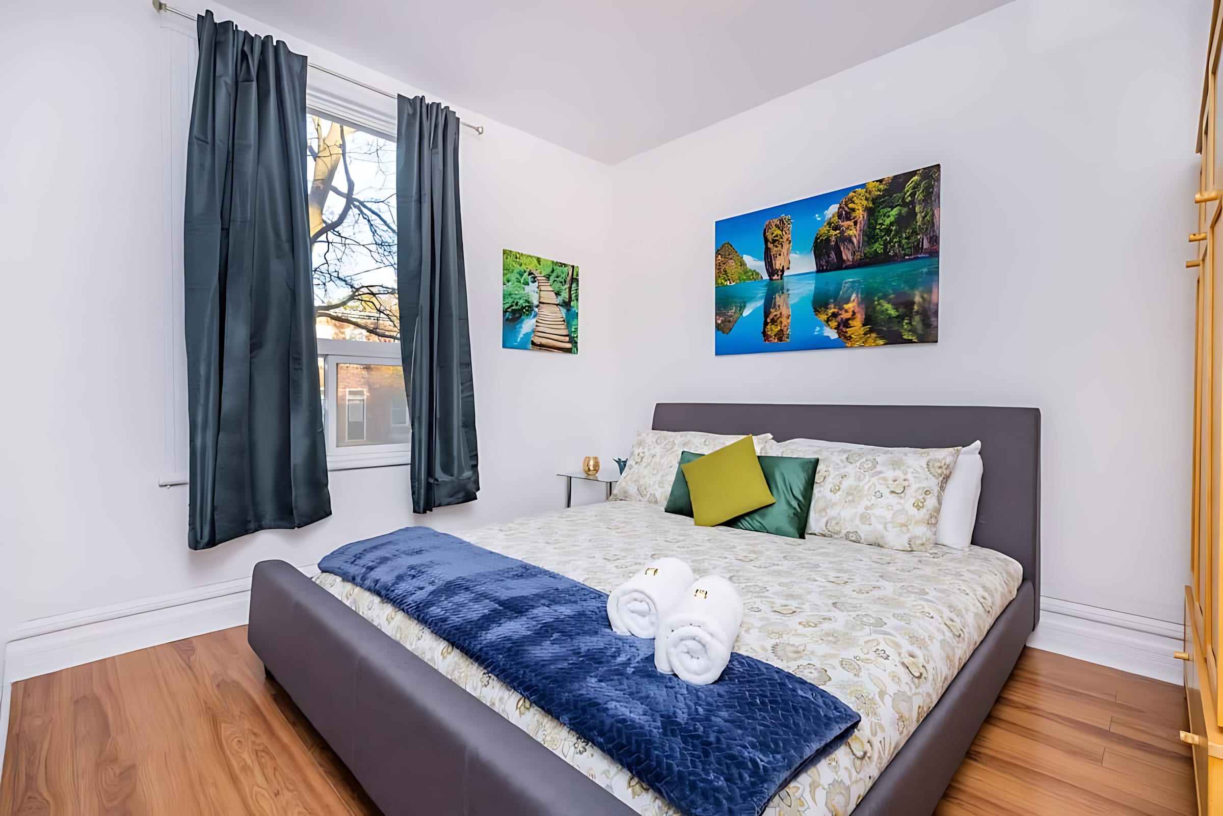 Modern Pet Friendly Apartment near Rideau Centre