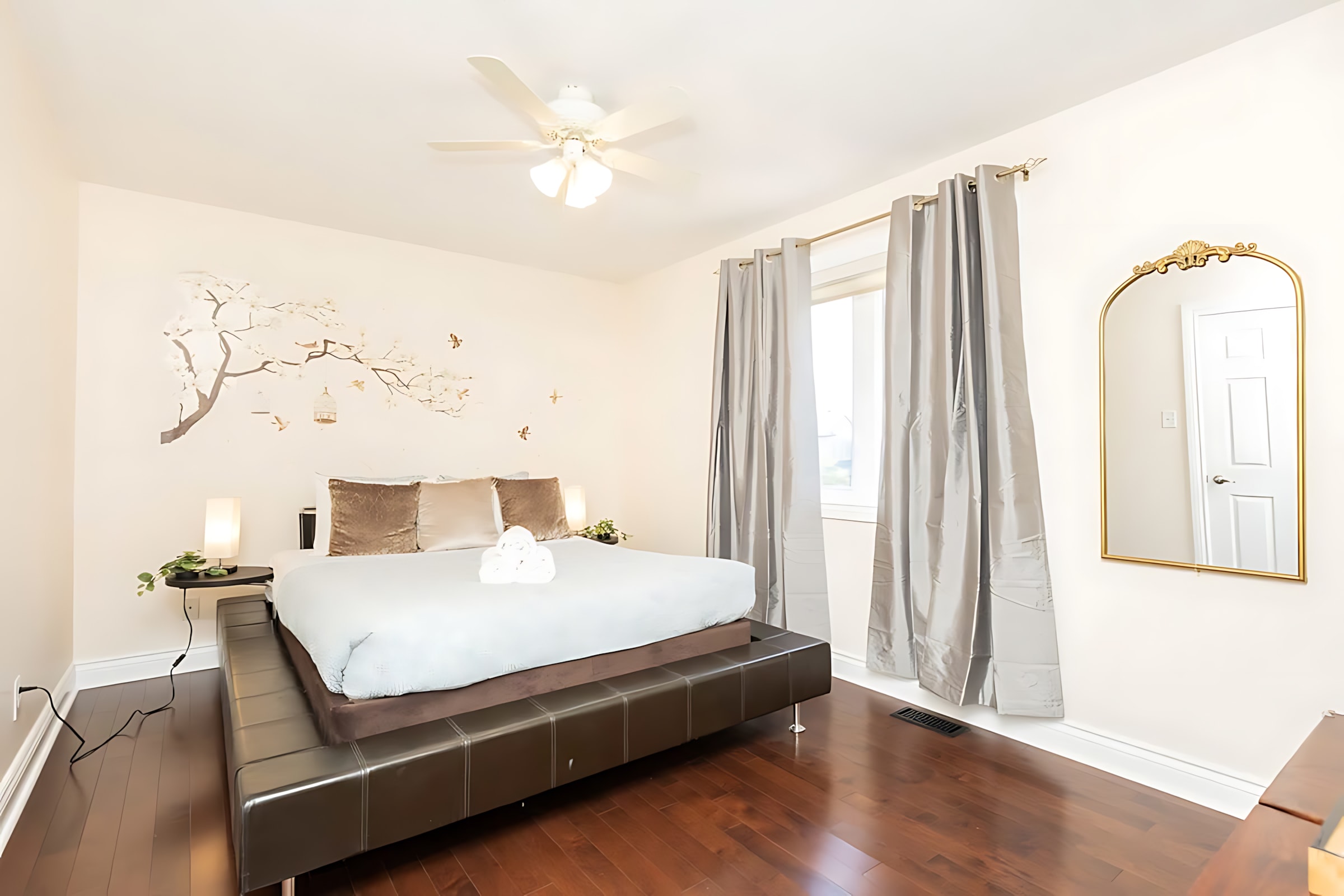 Queen Bedroom with Ensuite