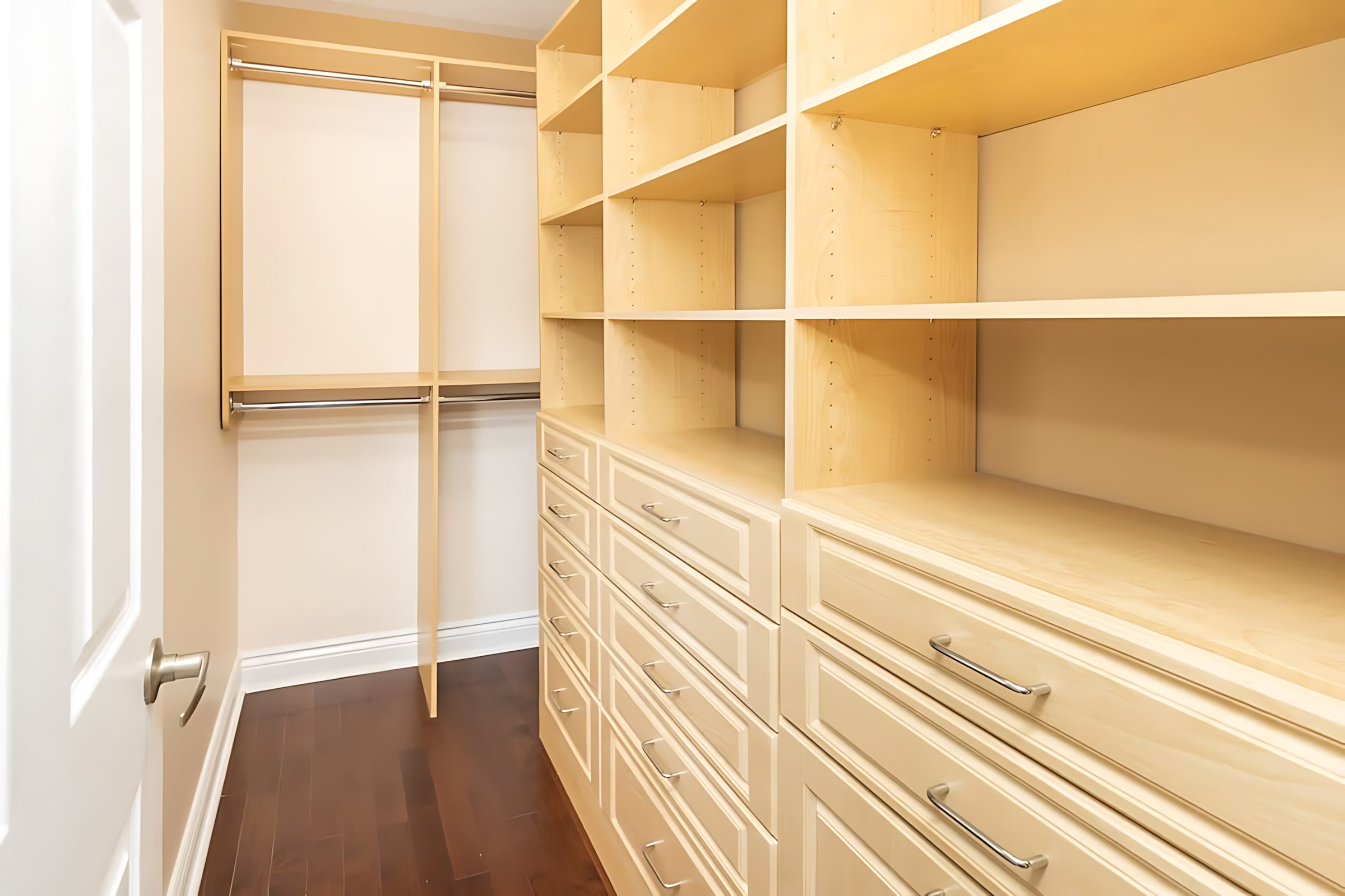 Large Walk In Closet