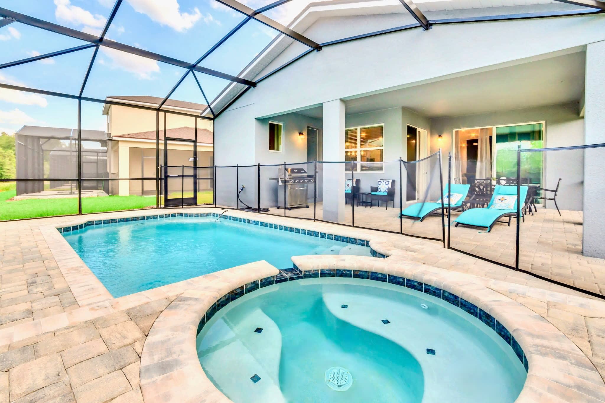 Resort Home Near Disney w Pool Hot Tub Games