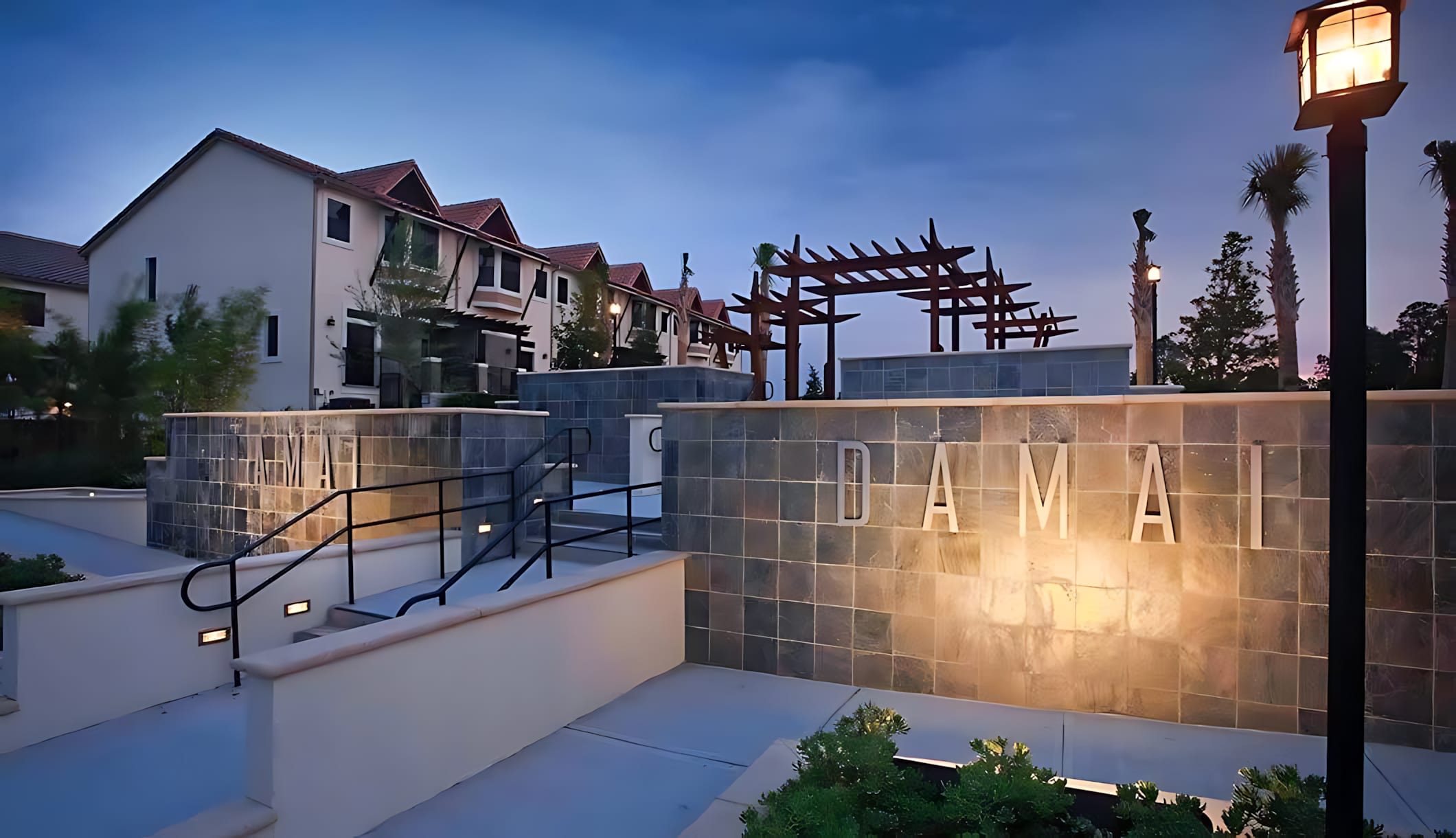 Pet Friendly Resort Townhome w Pool Near Disney | Photo 27