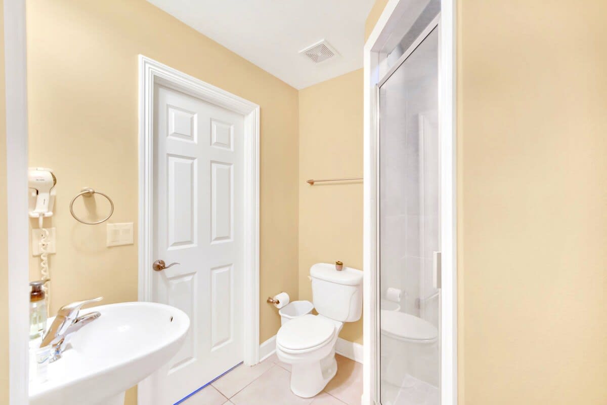 Pet Friendly Resort TownHome Near Disney | Photo 26