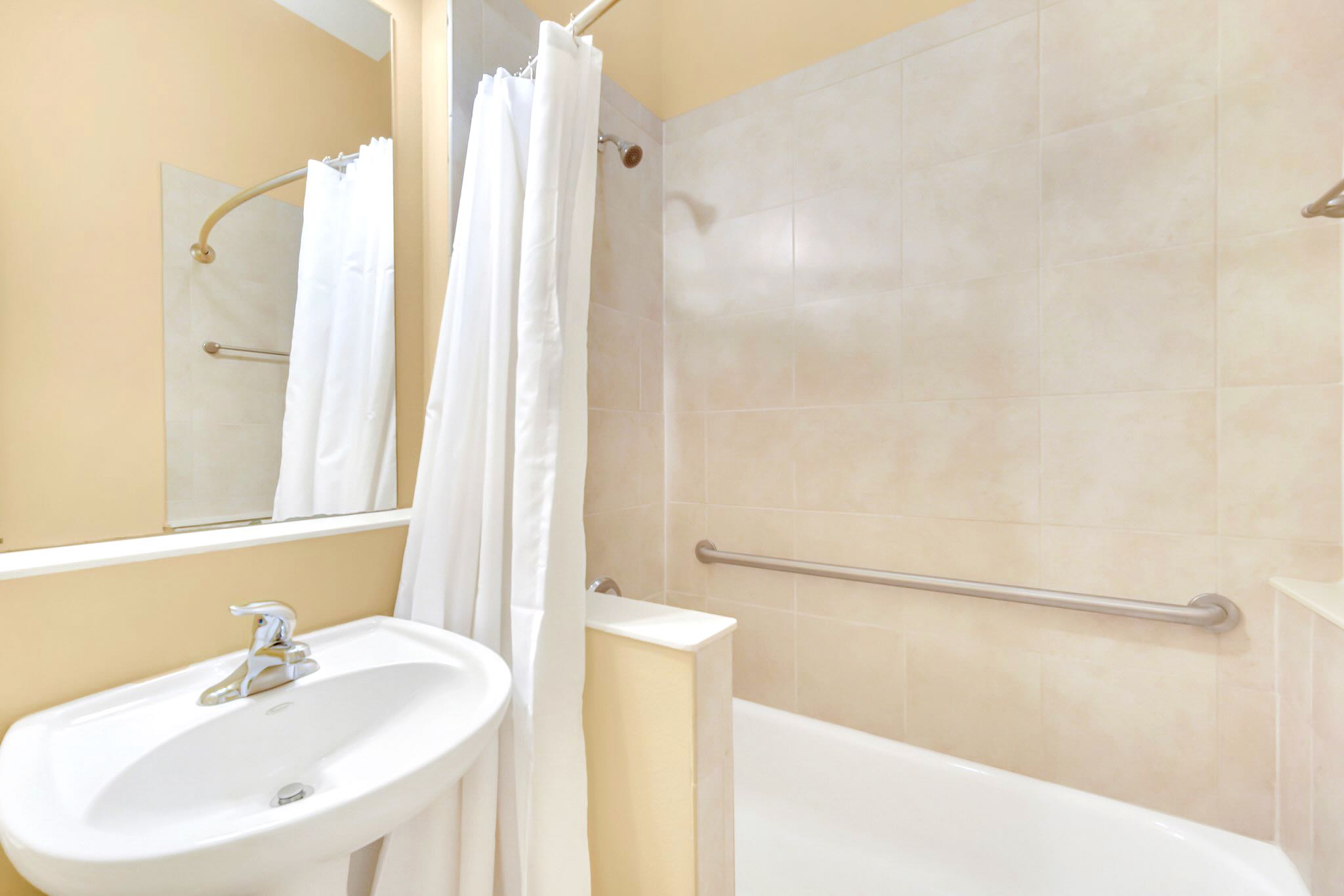 Pet Friendly Resort TownHome Near Disney | Photo 17
