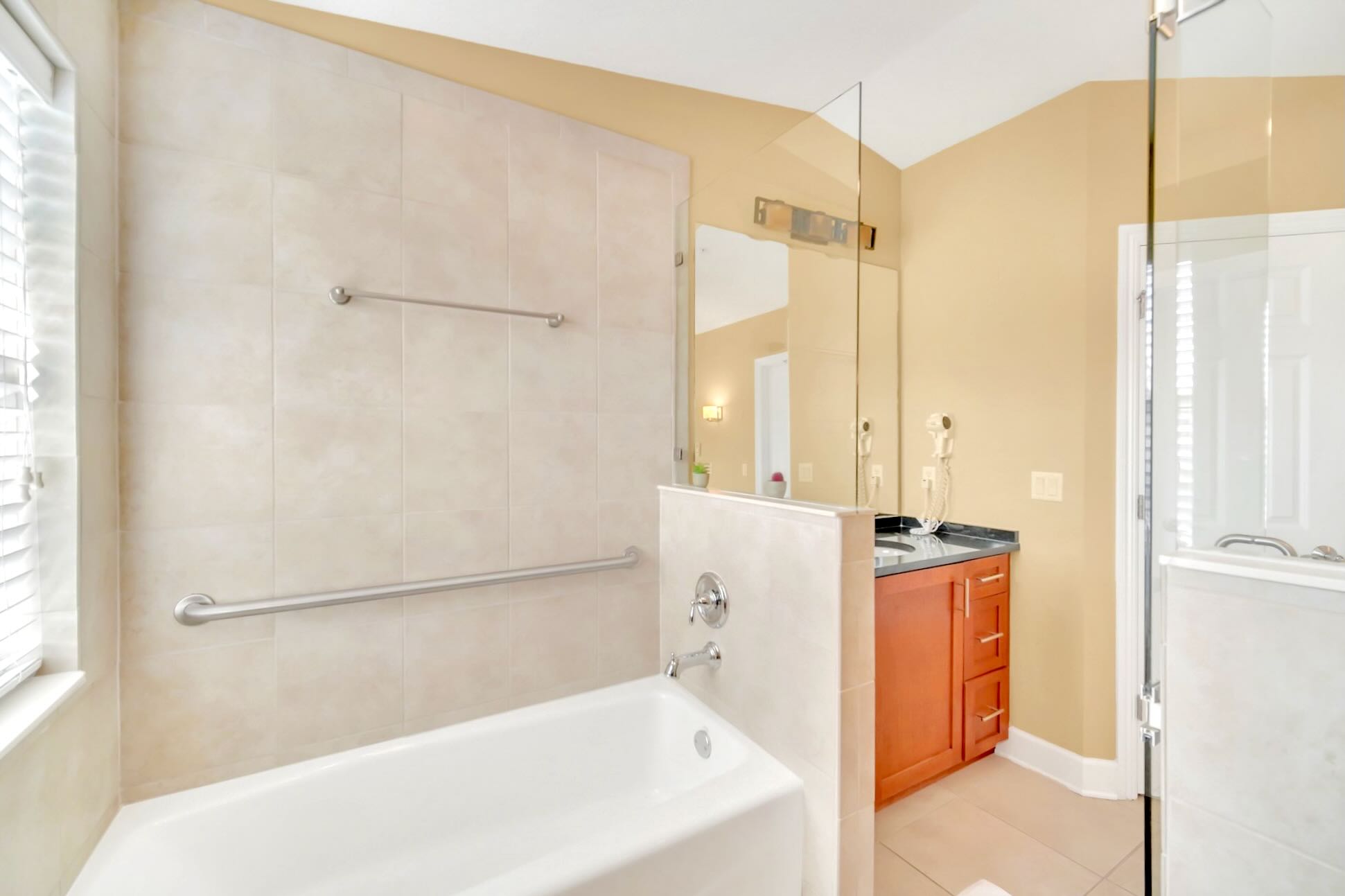 4BR Townhome Resort Access Steps To Disney | Photo 21