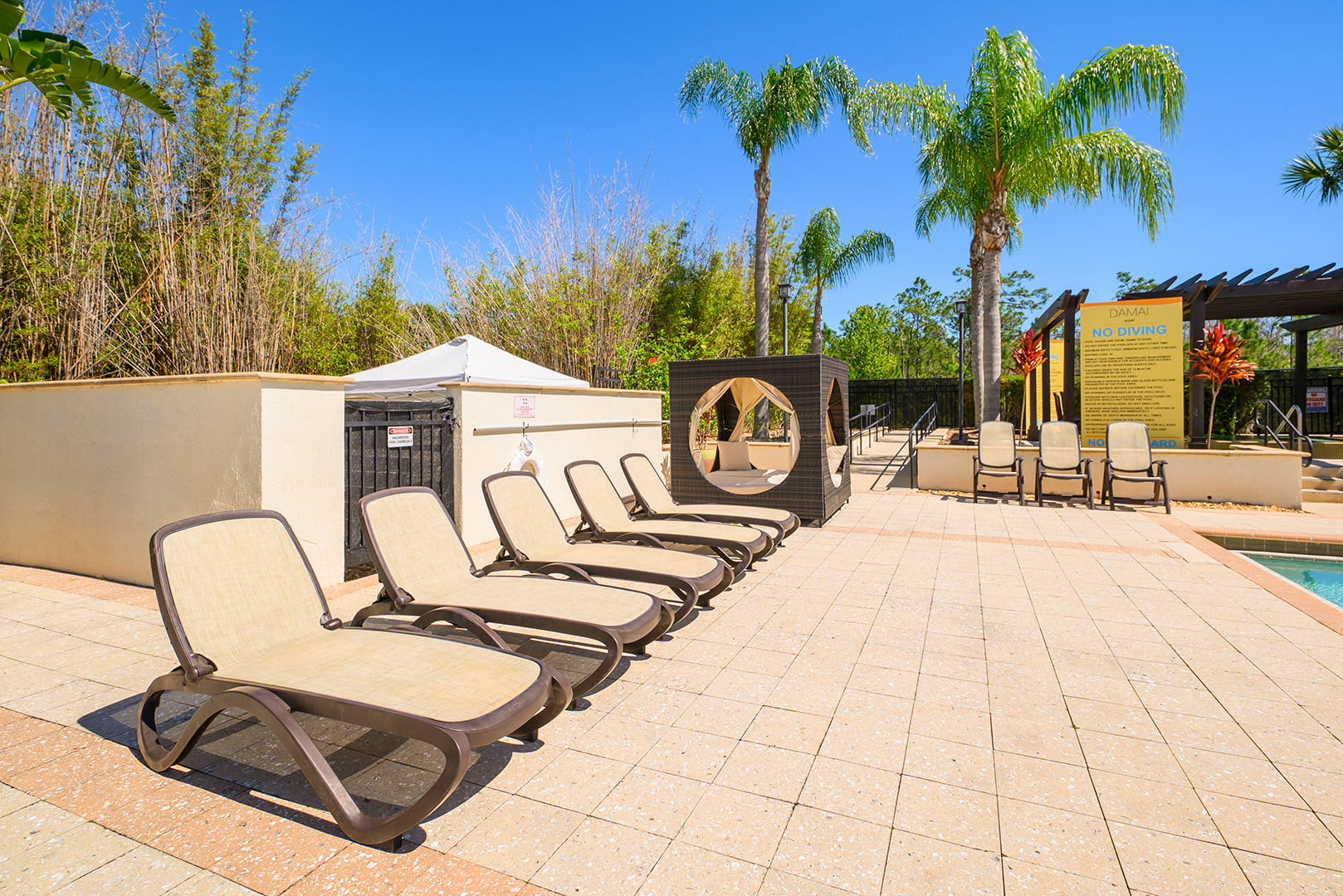 4BR Townhome Resort Access Steps To Disney | Photo 4