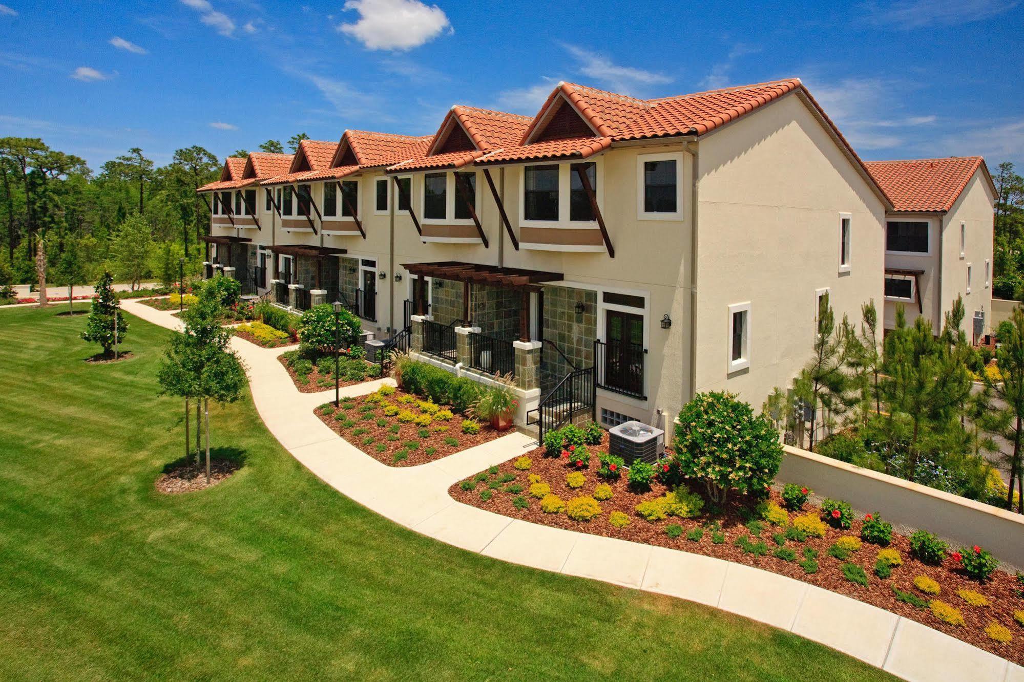Steps To Disney 4BR Townhome Resort Access | Photo 4