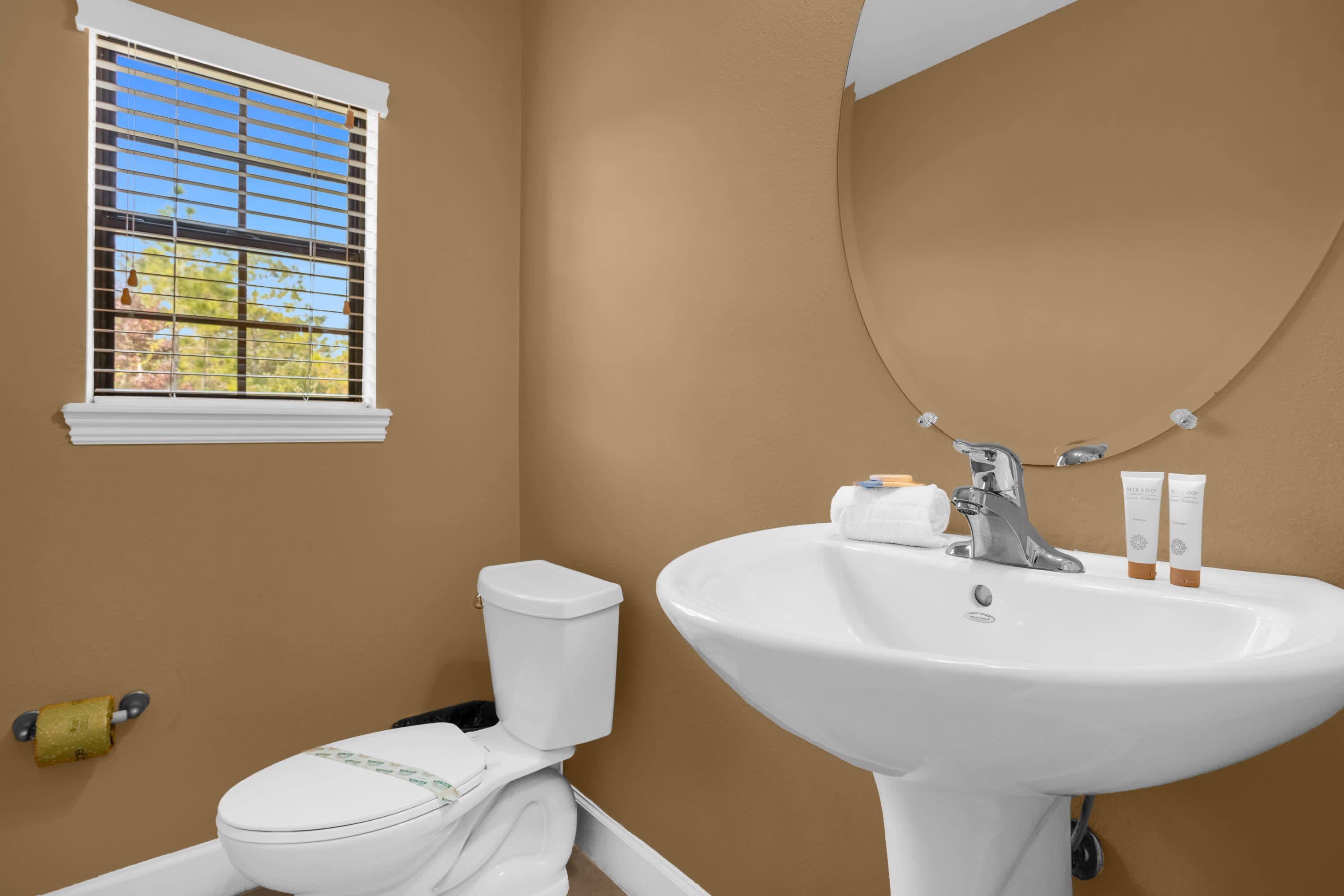 Spacious Townhome w Resort Access Near Disney | Photo 13