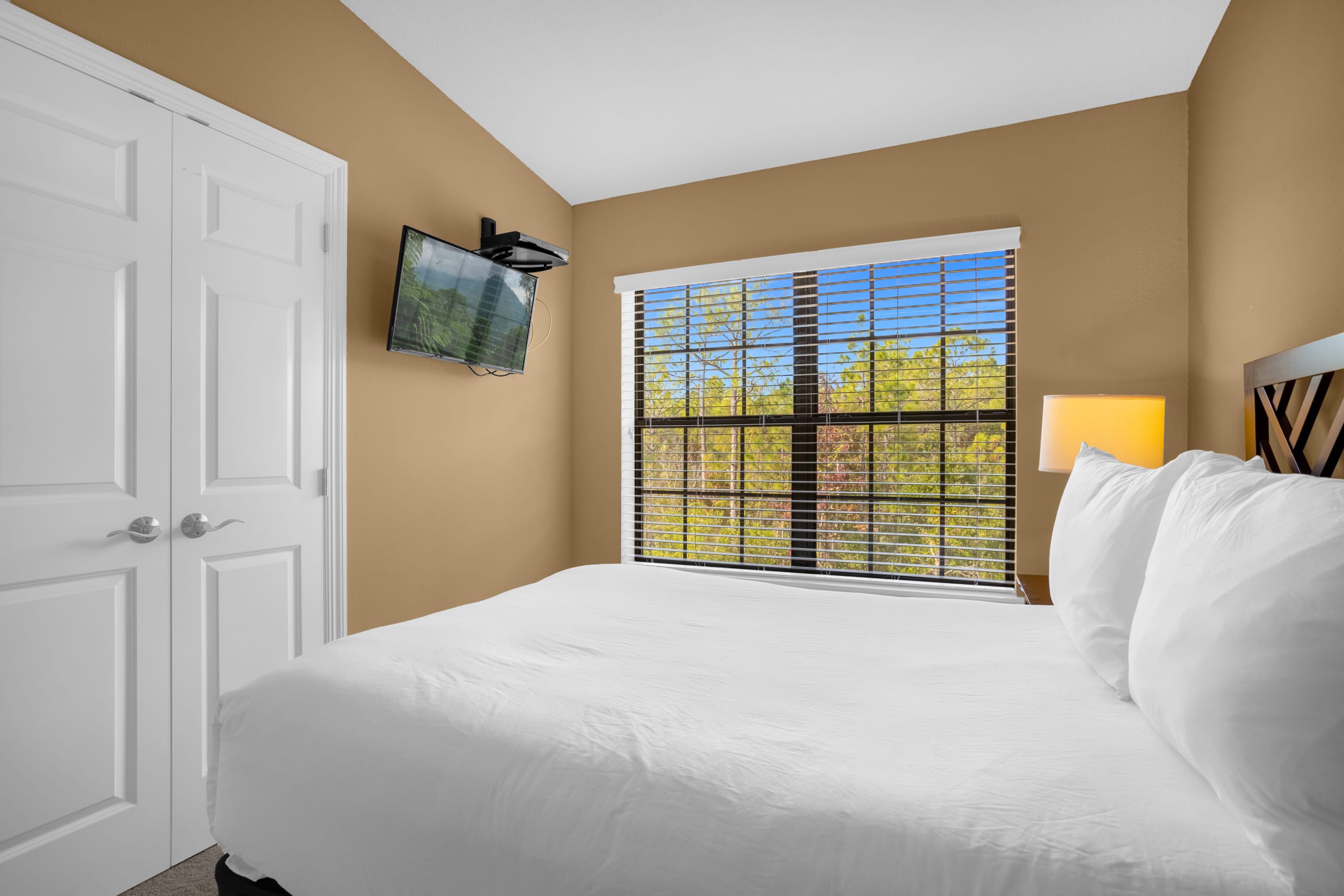 Spacious Townhome w Resort Access Near Disney | Photo 10